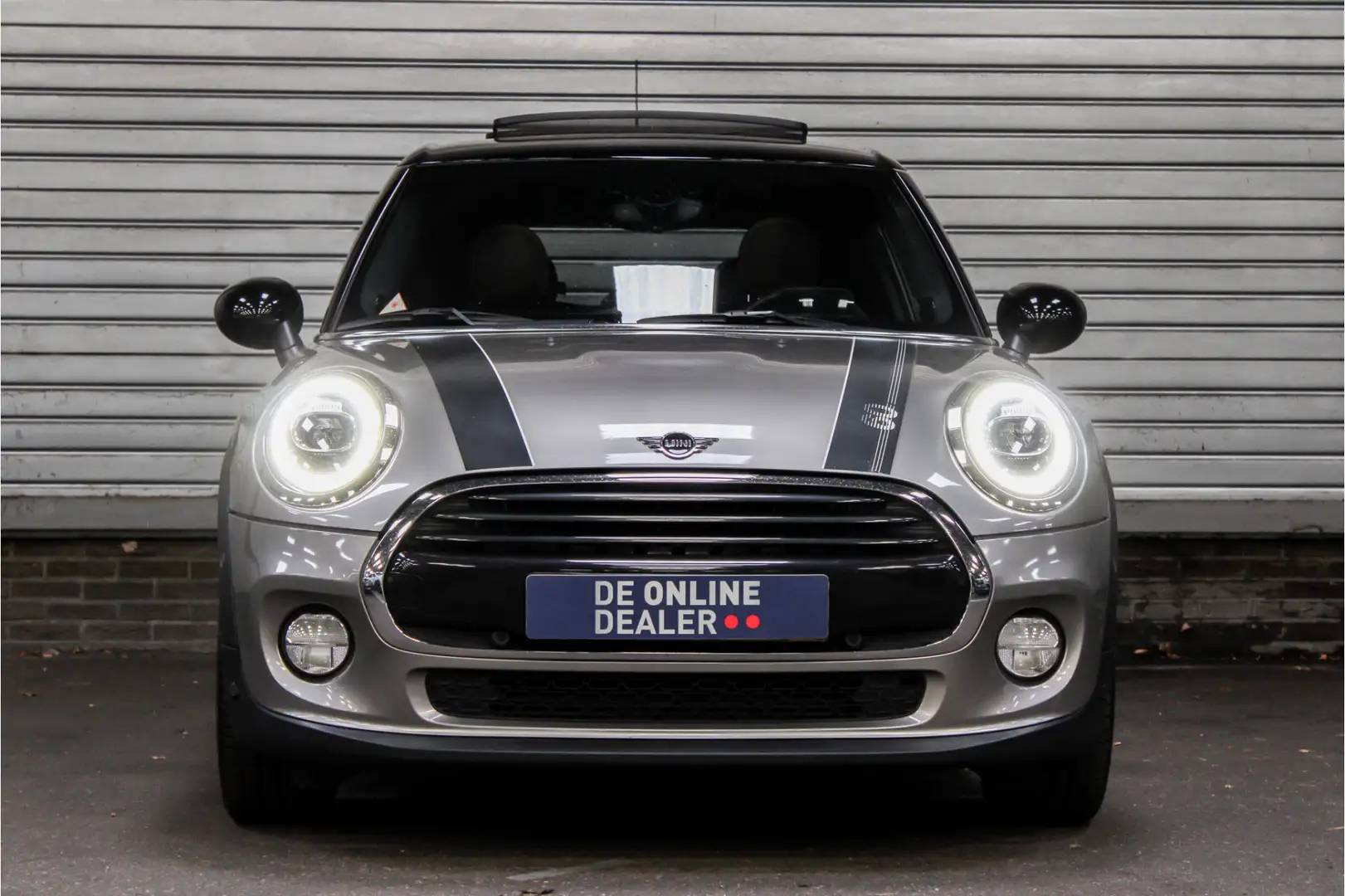 MINI Cooper 1.5 AUT 60 Years |Pano|Carplay|H&K|Sfeer Grau - 2