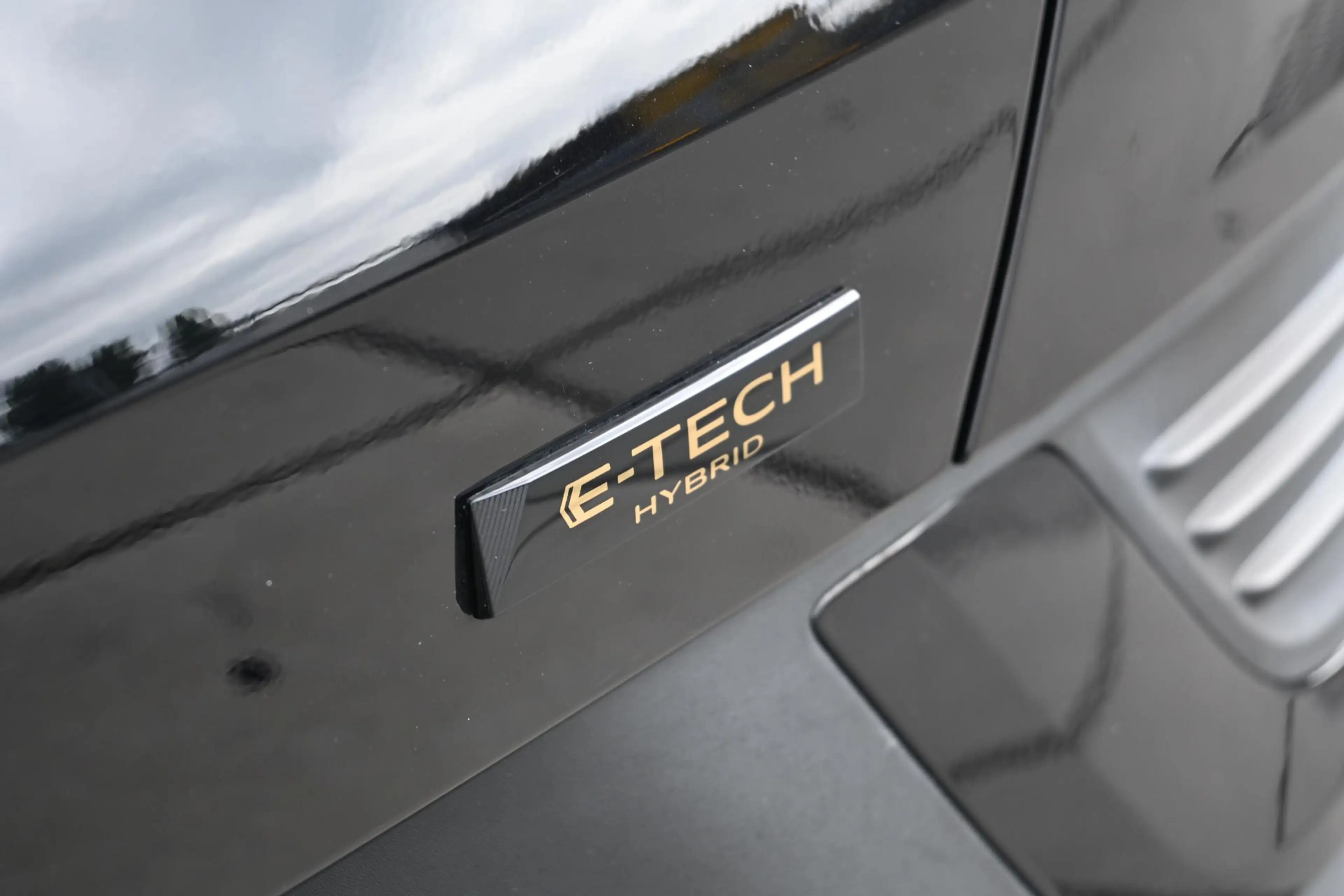 Renault Arkana E-Tech full hybrid 145 techno | TREKHAAK | BOSE | — photo 10
