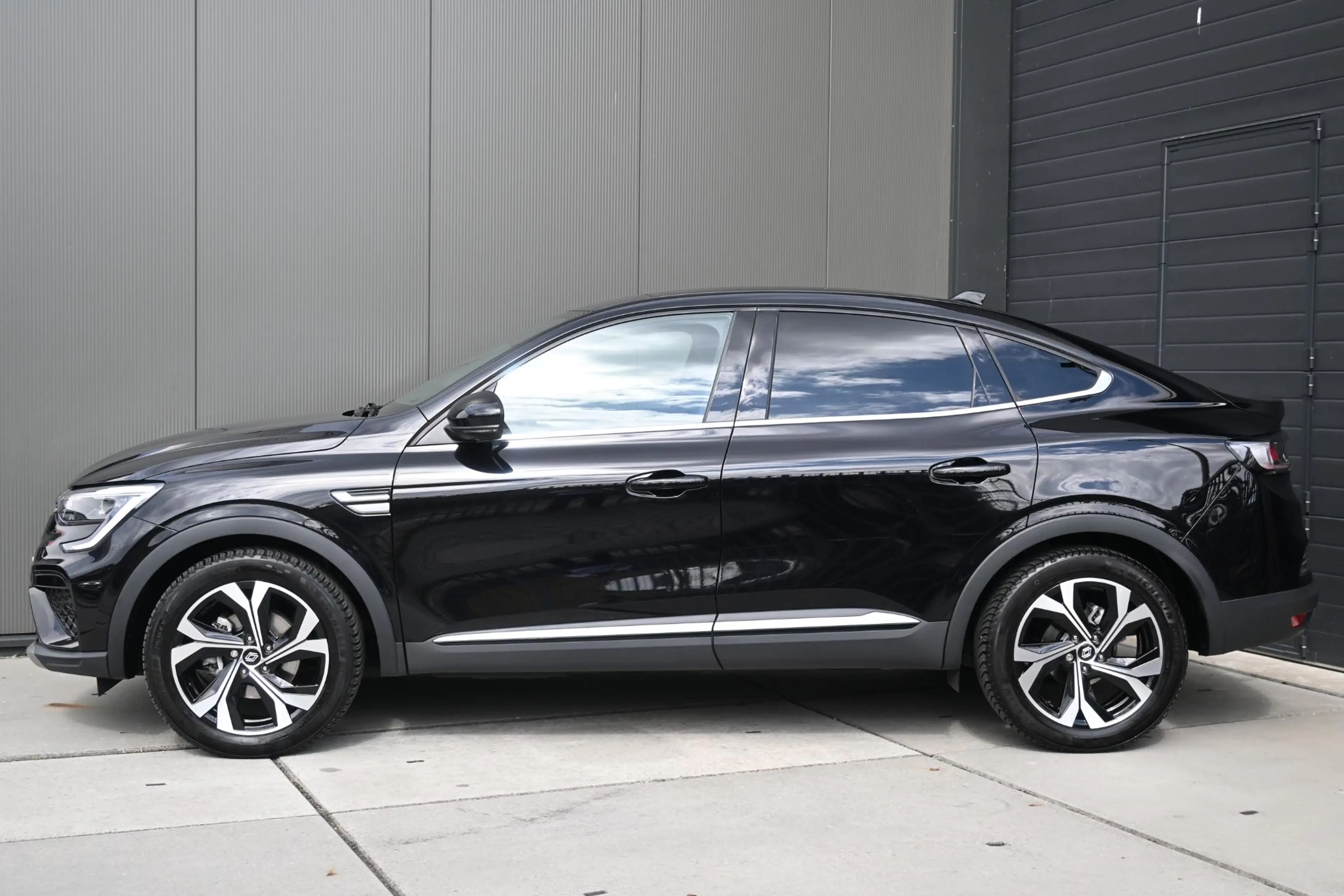 Renault Arkana E-Tech full hybrid 145 techno | TREKHAAK | BOSE | — photo 5