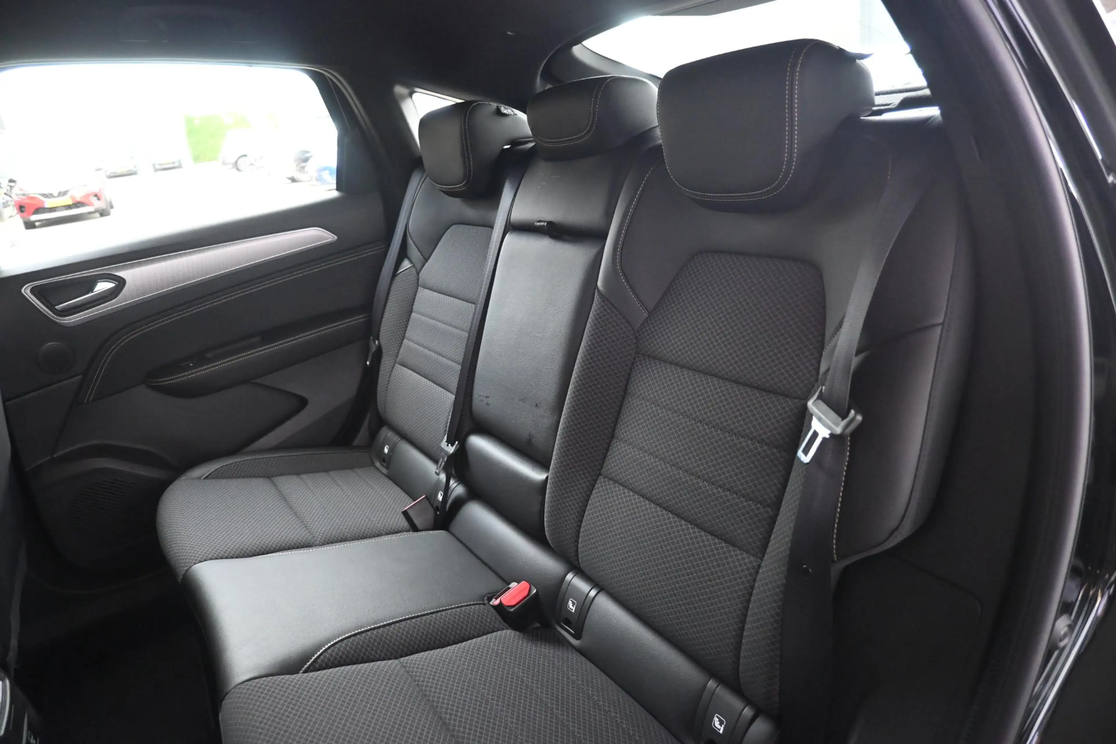 Renault Arkana E-Tech full hybrid 145 techno | TREKHAAK | BOSE | — photo 13