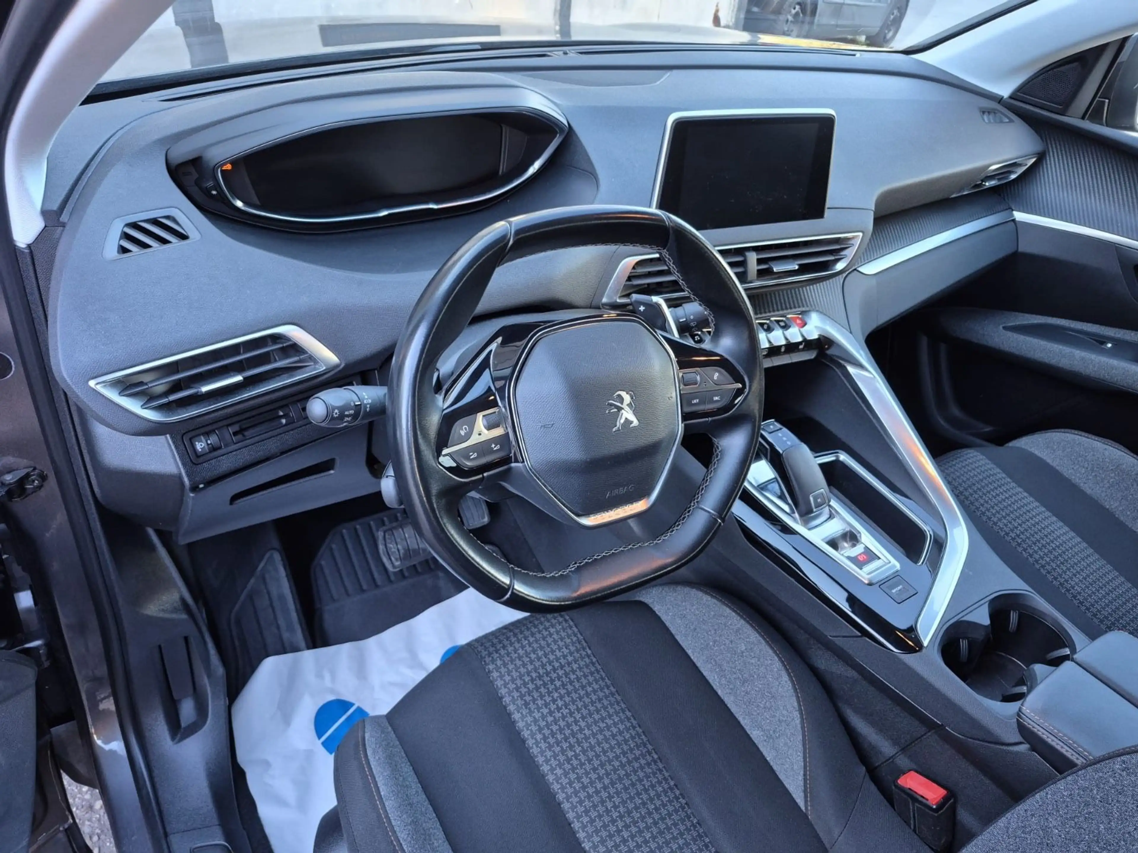 Peugeot 5008 Active Business Aut Navi 7 Sitz — photo 10