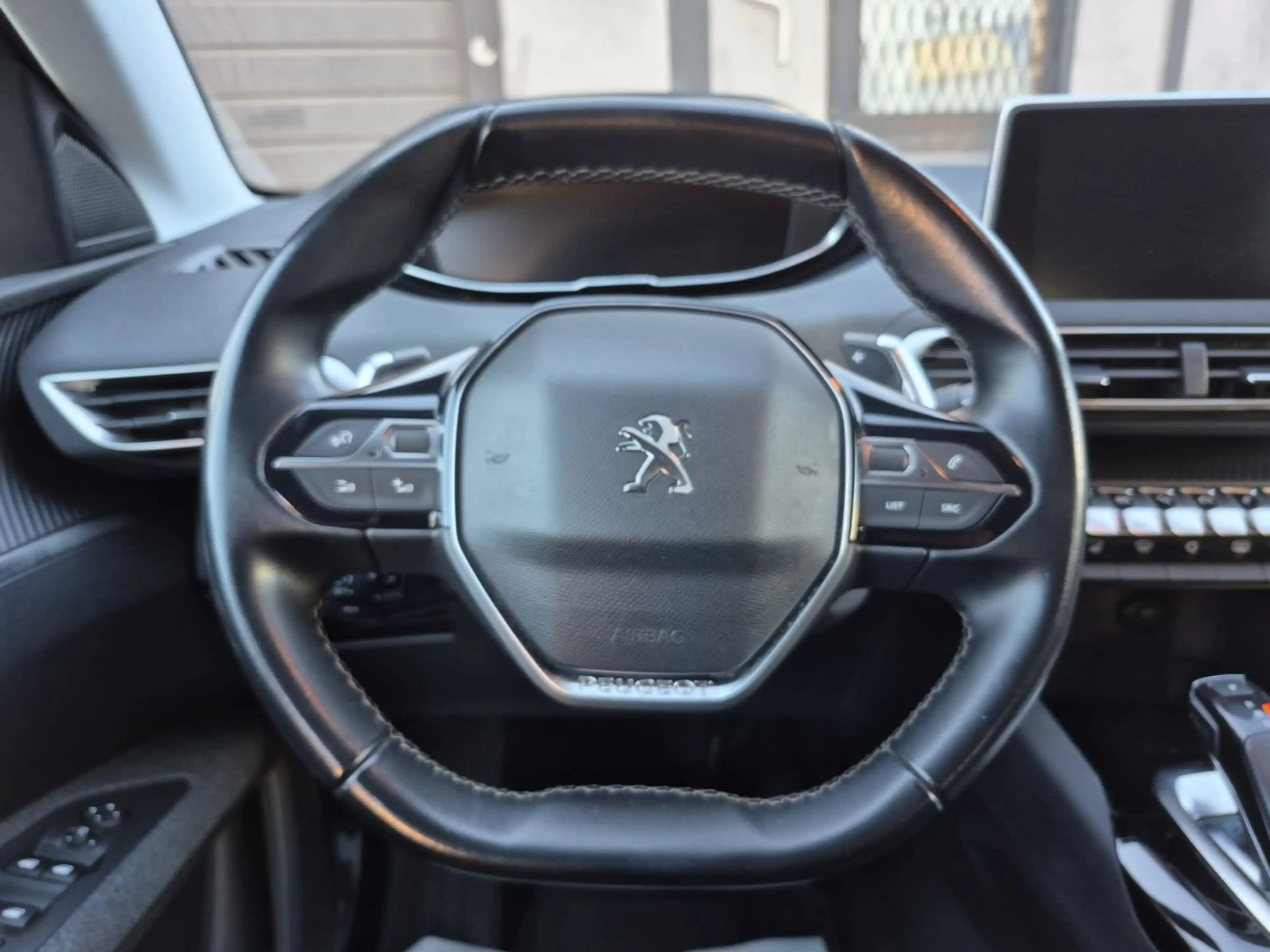 Peugeot 5008 Active Business Aut Navi 7 Sitz — photo 12