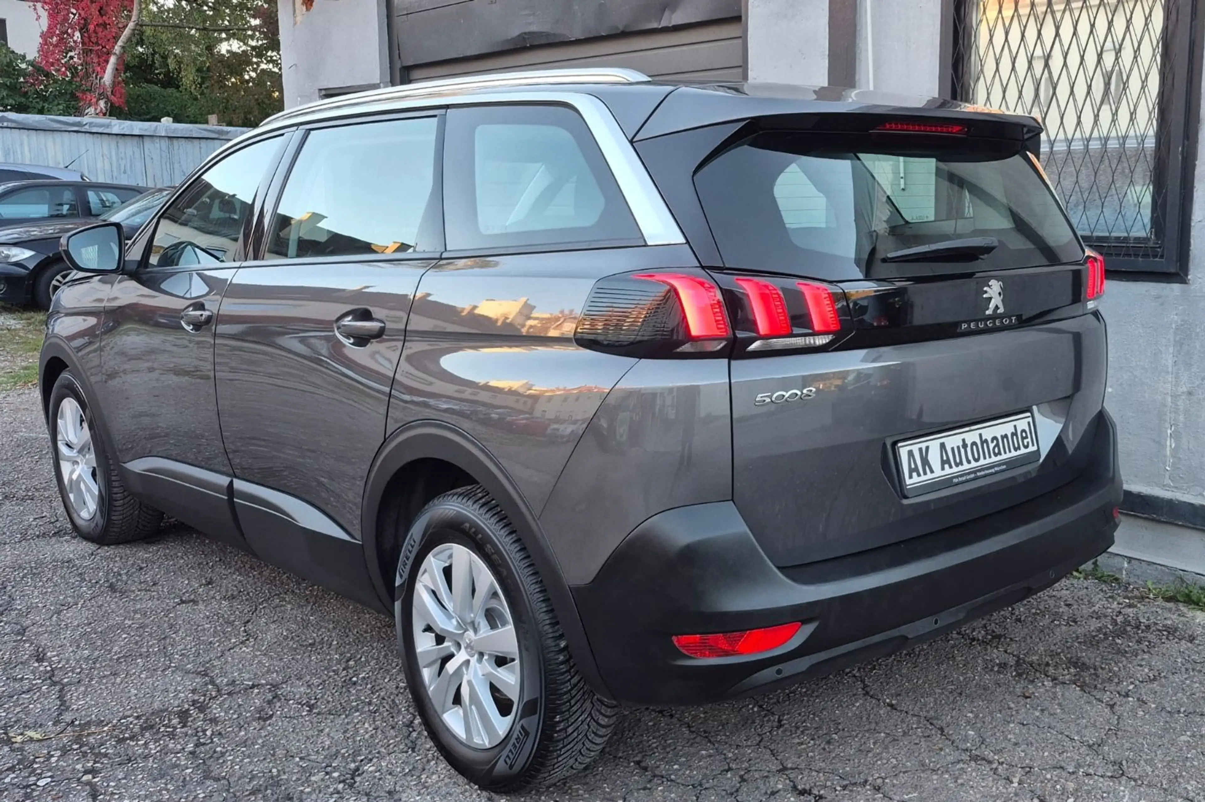 Peugeot 5008 Active Business Aut Navi 7 Sitz — photo 6