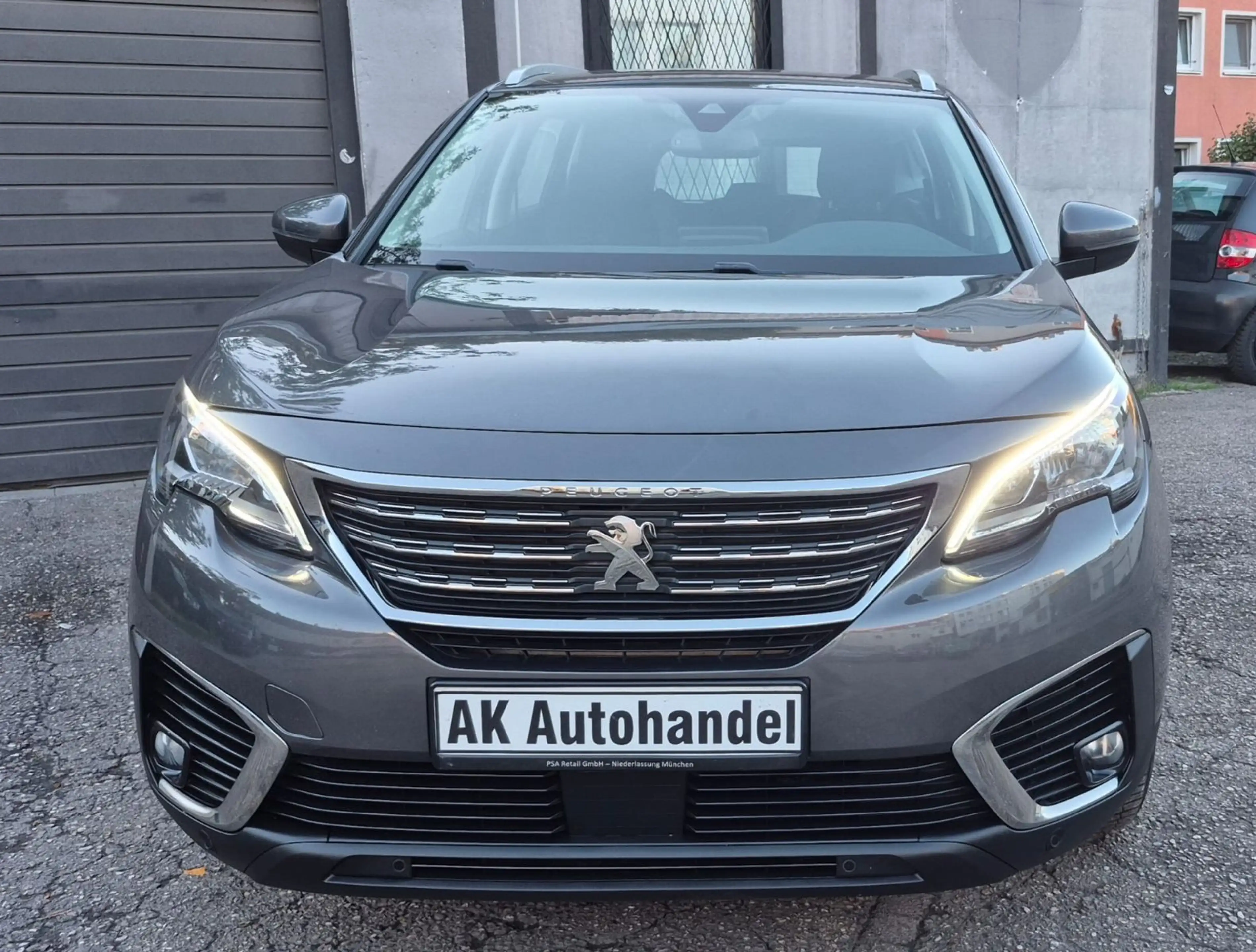 Peugeot 5008 Active Business Aut Navi 7 Sitz — photo 2