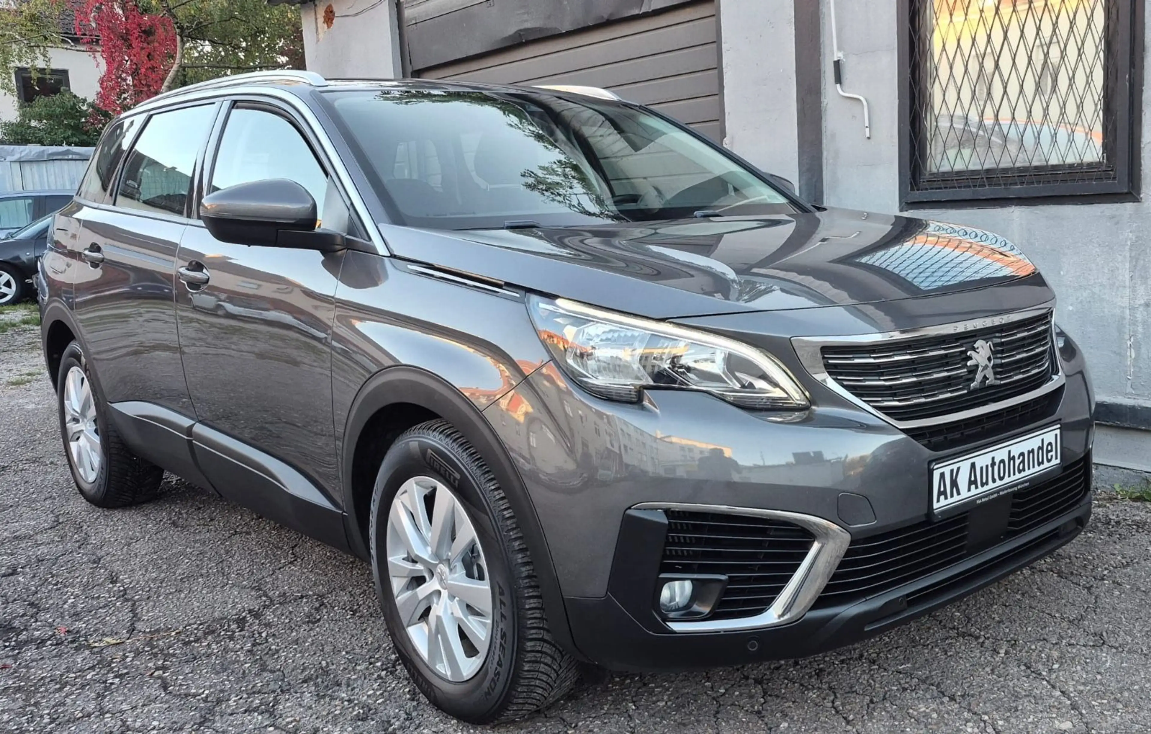 Peugeot 5008 Active Business Aut Navi 7 Sitz — photo 3