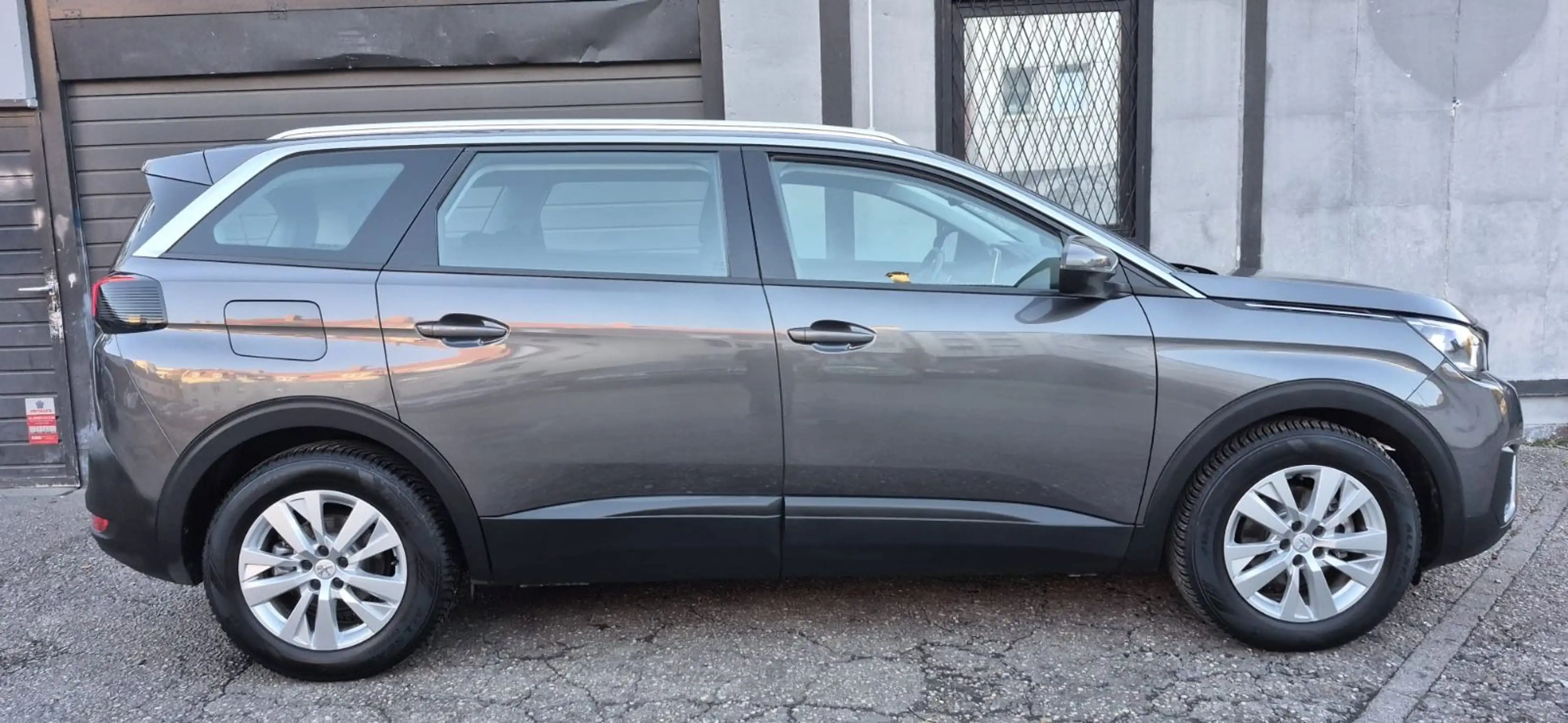 Peugeot 5008 Active Business Aut Navi 7 Sitz — photo 8