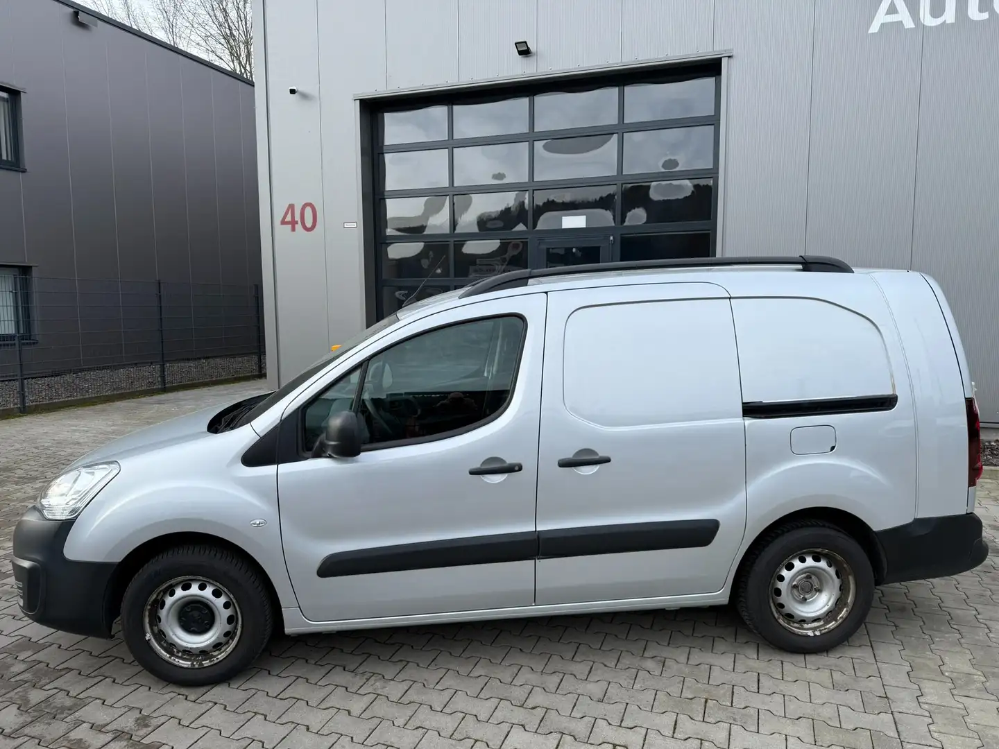 Peugeot Partner L2 Premium Grau - 2