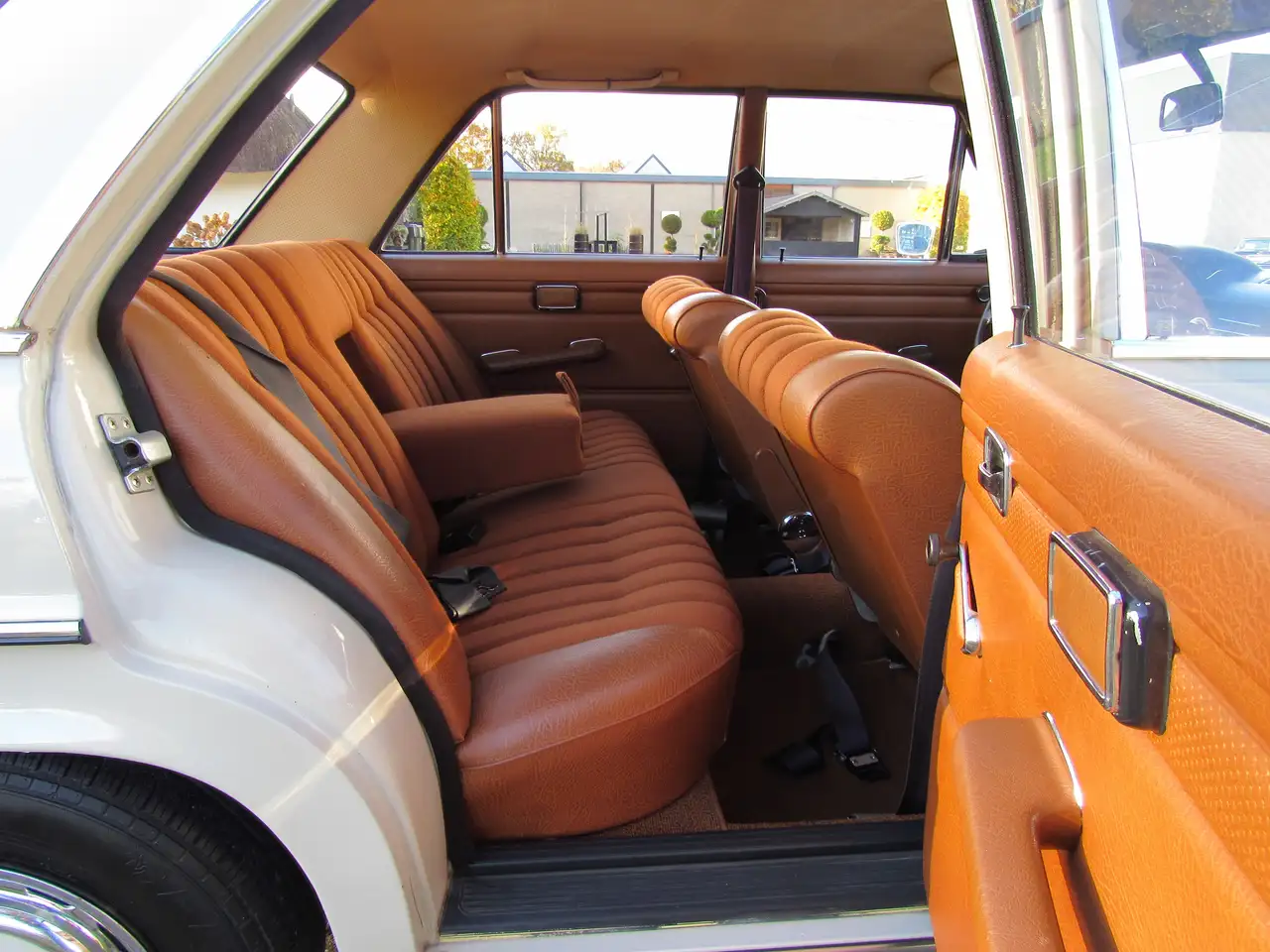 Mercedes-Benz 220 W115 220 automatic, foto 10