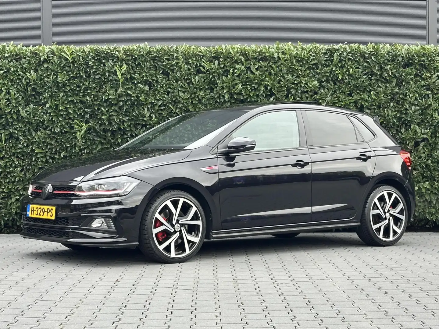 Volkswagen Polo GTI 2.0 TSI PANO, LED, VIRTUAL, NAVI, CRUISE, CAMERA, Zwart - 1