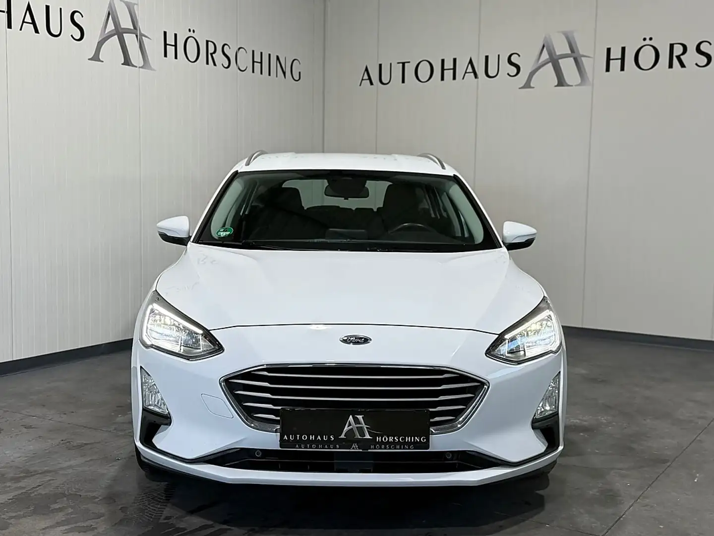 Ford Focus Traveller 1,5 EcoBlue Cool & Connect Weiß - 2