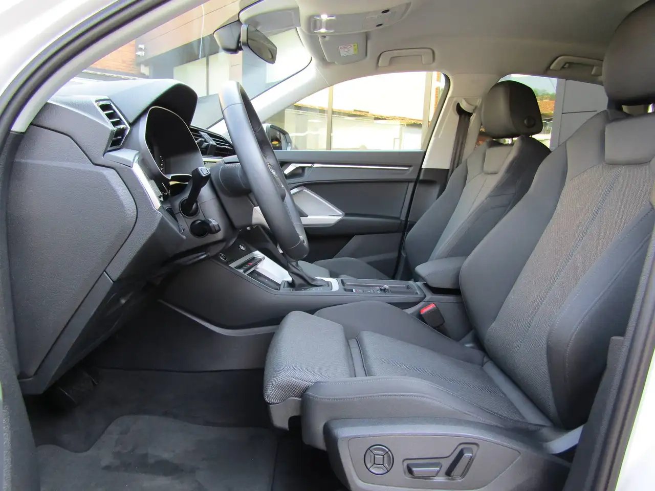 Audi Q3 SPB 35 TFSI 150CV CAMBIO AUTO,CRUISE ADATTIVO, LUCI AMBIENTE, FARI ADATTIVI, CARPLAY, миниатюра 12