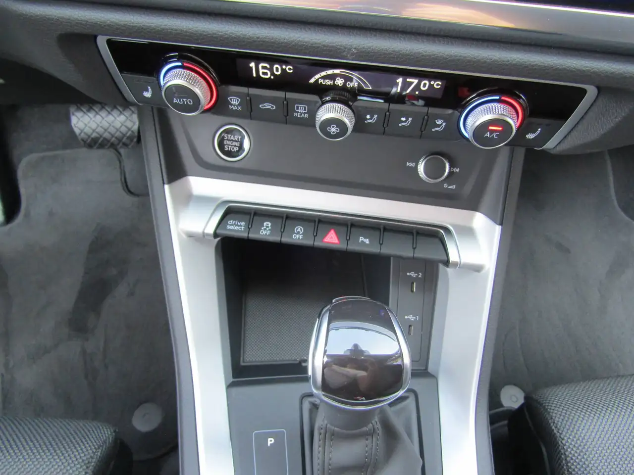 Audi Q3 SPB 35 TFSI 150CV CAMBIO AUTO,CRUISE ADATTIVO, LUCI AMBIENTE, FARI ADATTIVI, CARPLAY, миниатюра 21