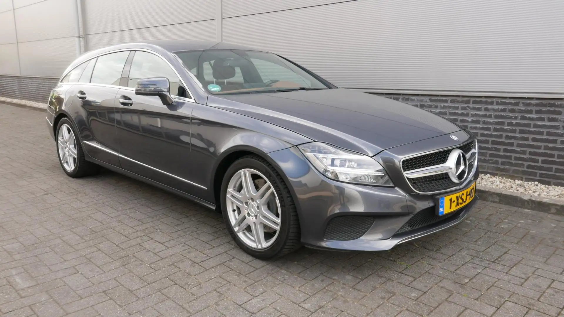 Mercedes-Benz CLS 400 Shooting Brake 333 PK LEER,NAVI,FACELIFT. Gri - 1