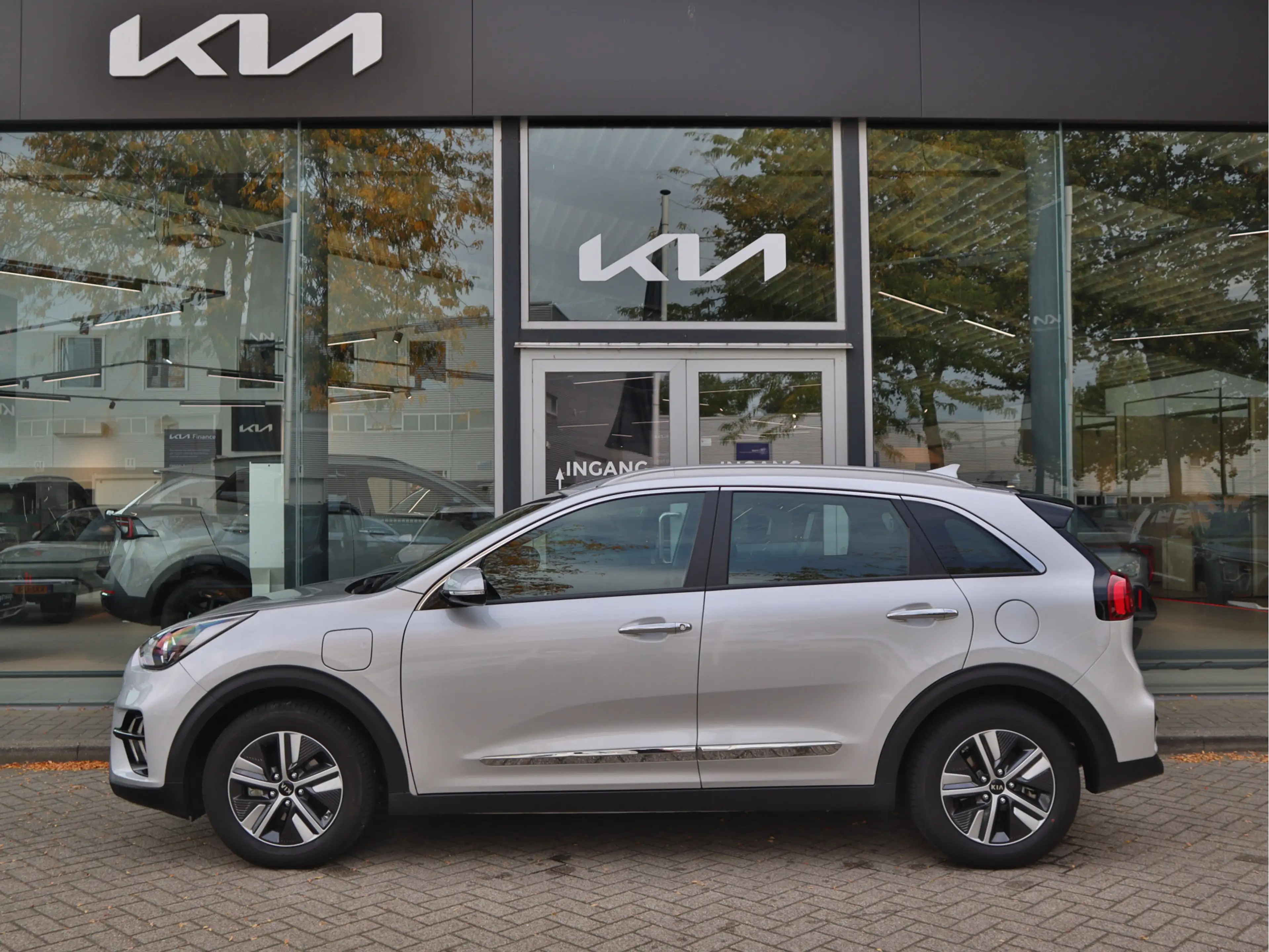 Kia Niro 1.6 GDi PHEV Plug-In-Hybrid DynamicLine 20.696km! — photo 2