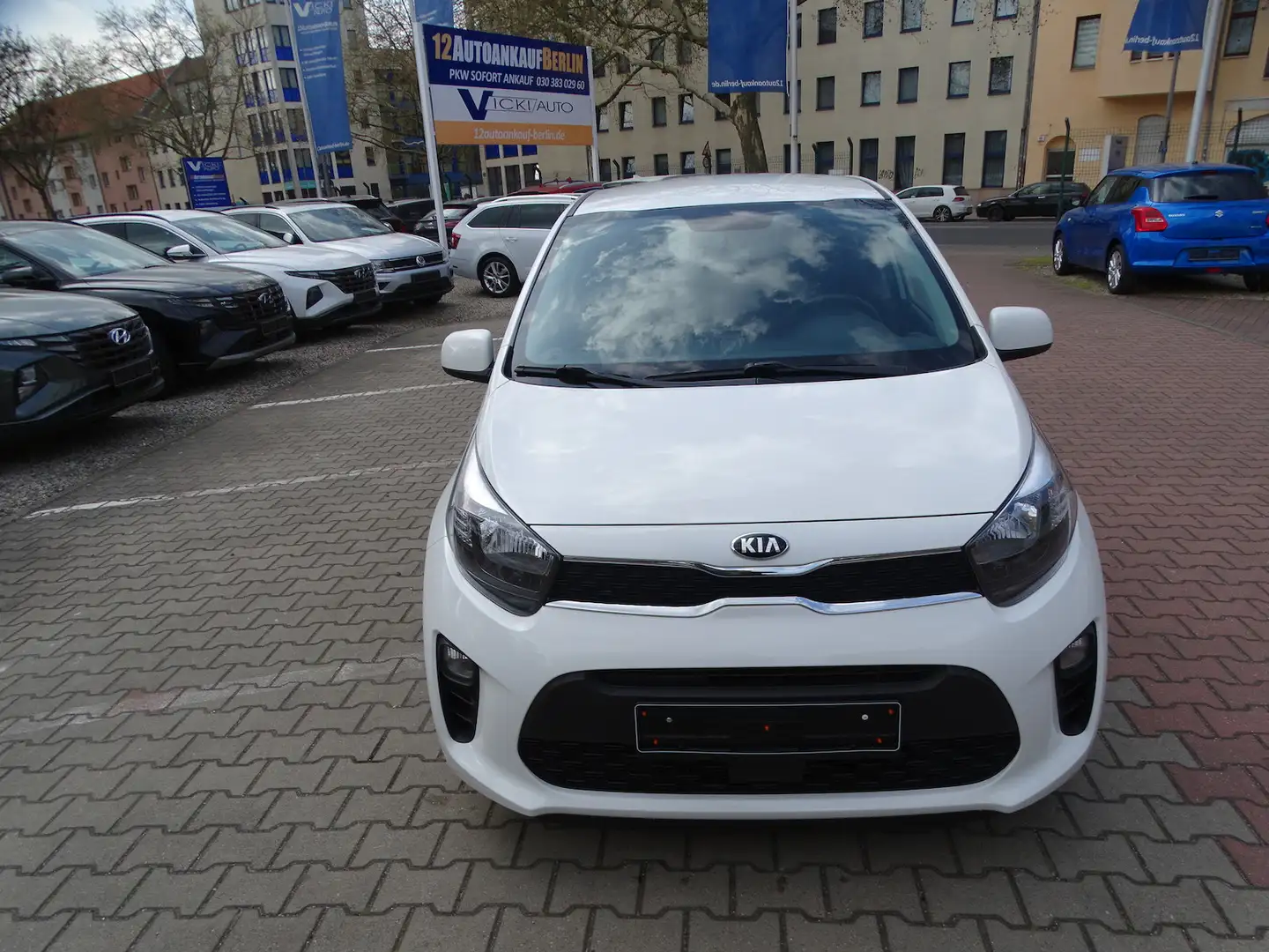 Kia Picanto 1.0 Dream Team Automatik KIA Werks Garantie Weiß - 2