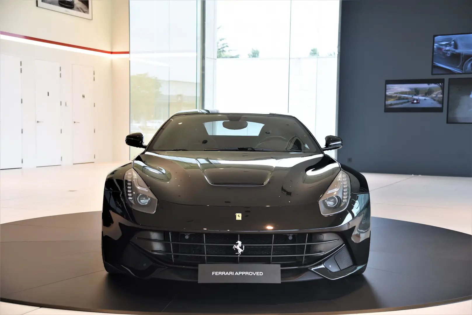 Ferrari F12 Ferrari Approved | Nero Daytona | Electric Seats Чорний - 2