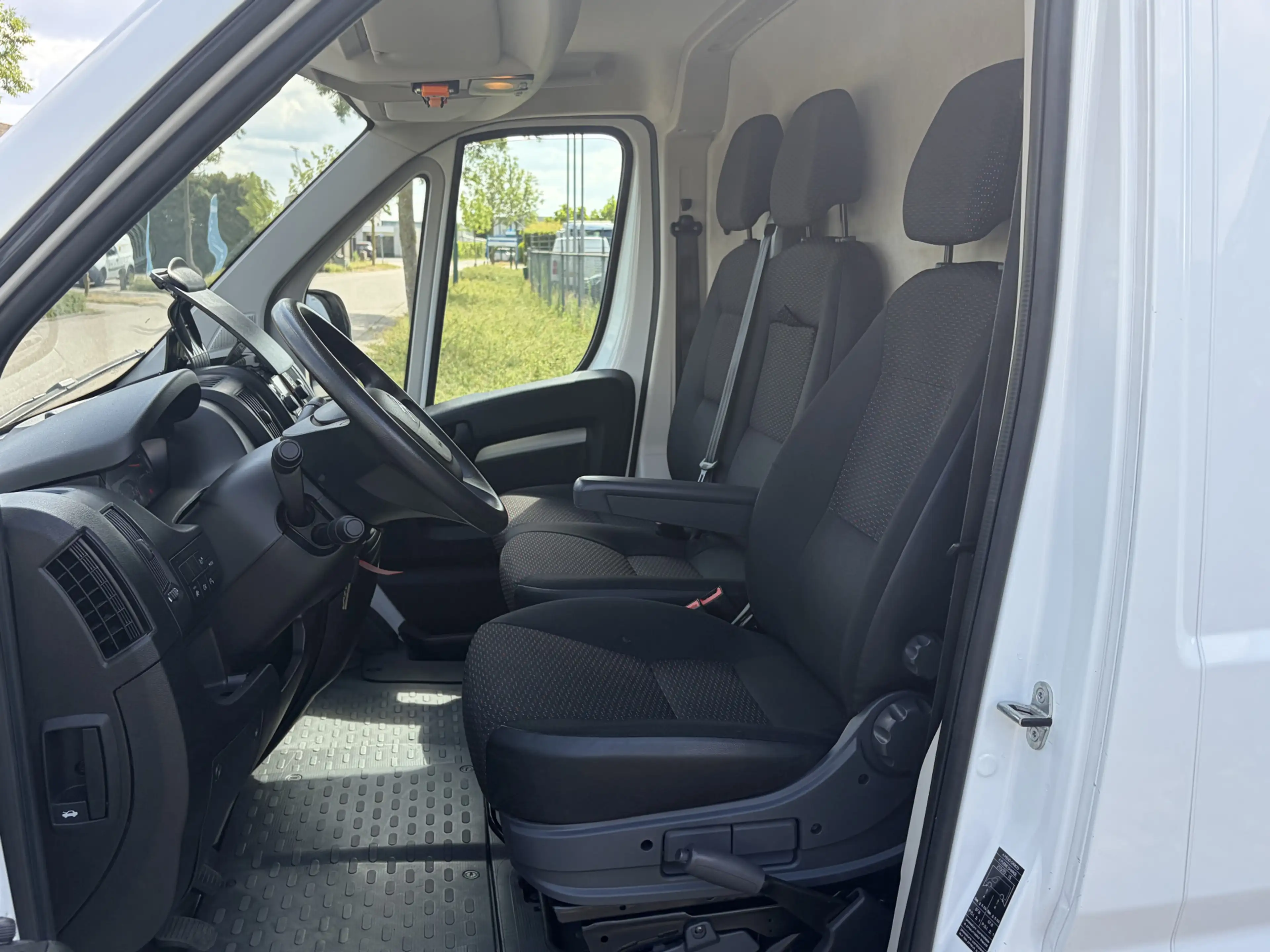 Citroen Jumper 30 2.2 BlueHDi 165PK L2H2 Club ✓ 3-zits✓ airco — photo 11