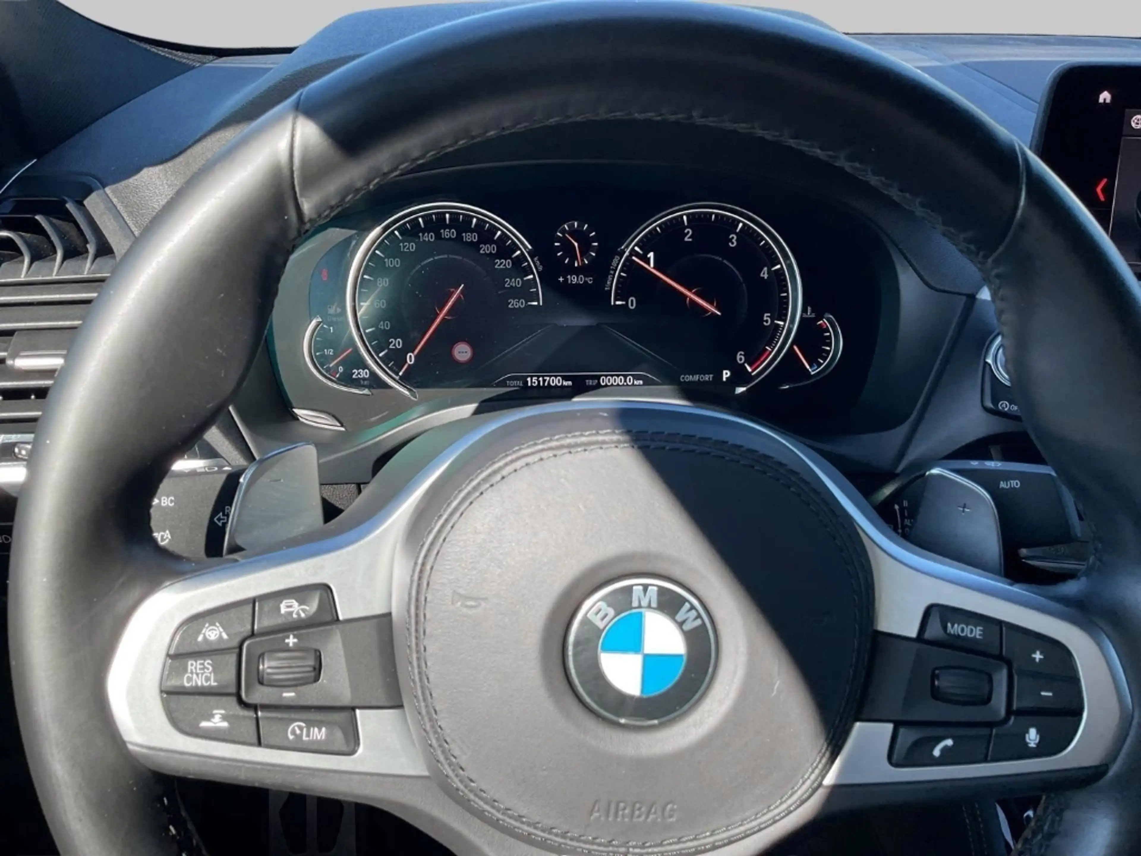 BMW X4 xDrive 20d Sportpaket HUD AD AHK-el. klappb. AHK-k — photo 10