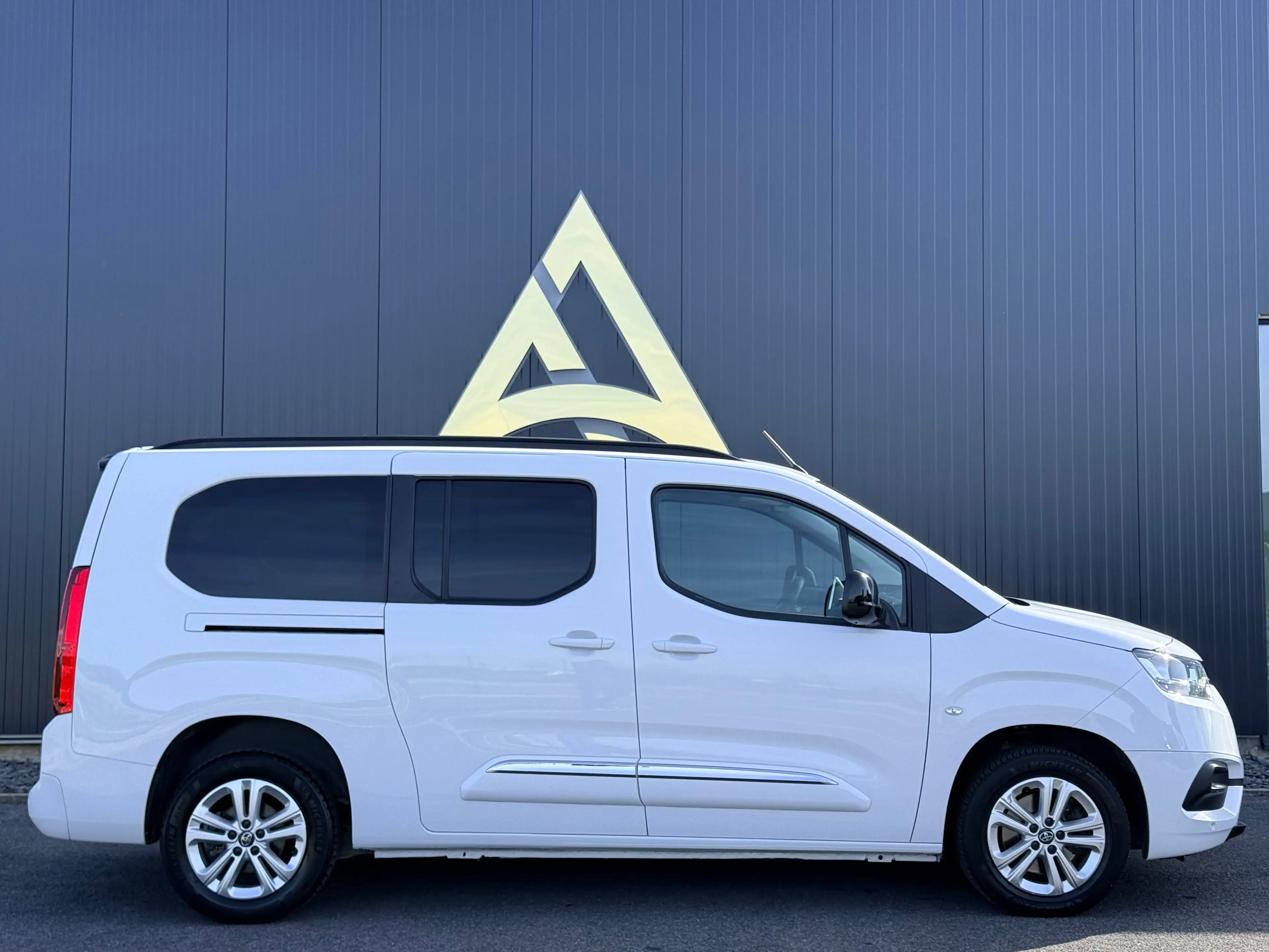 Toyota Proace City VERSO LWB 1.5 D-4D 130CV 7 PLACES TVA / BTW — photo 14
