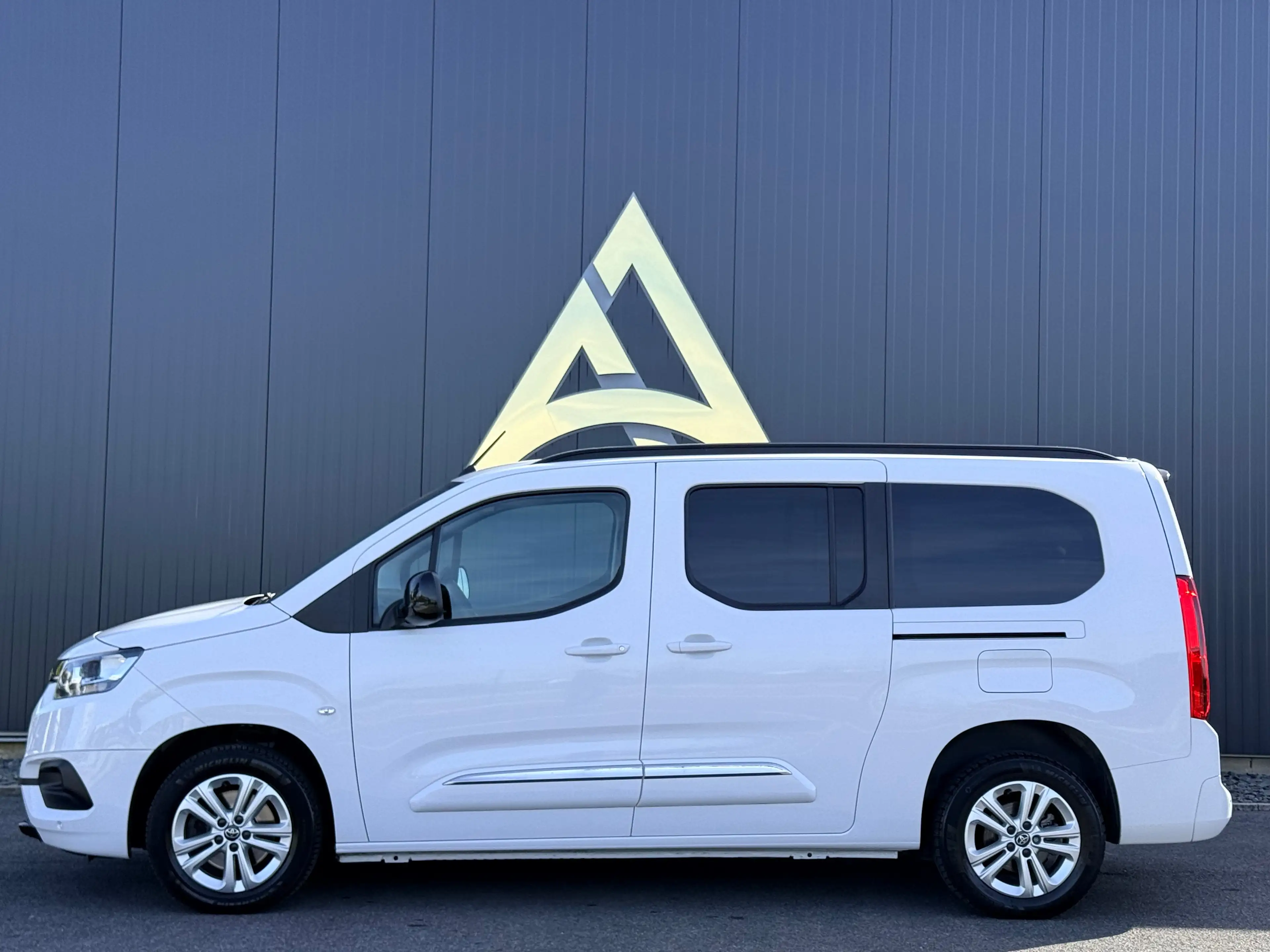 Toyota Proace City VERSO LWB 1.5 D-4D 130CV 7 PLACES TVA / BTW — photo 9