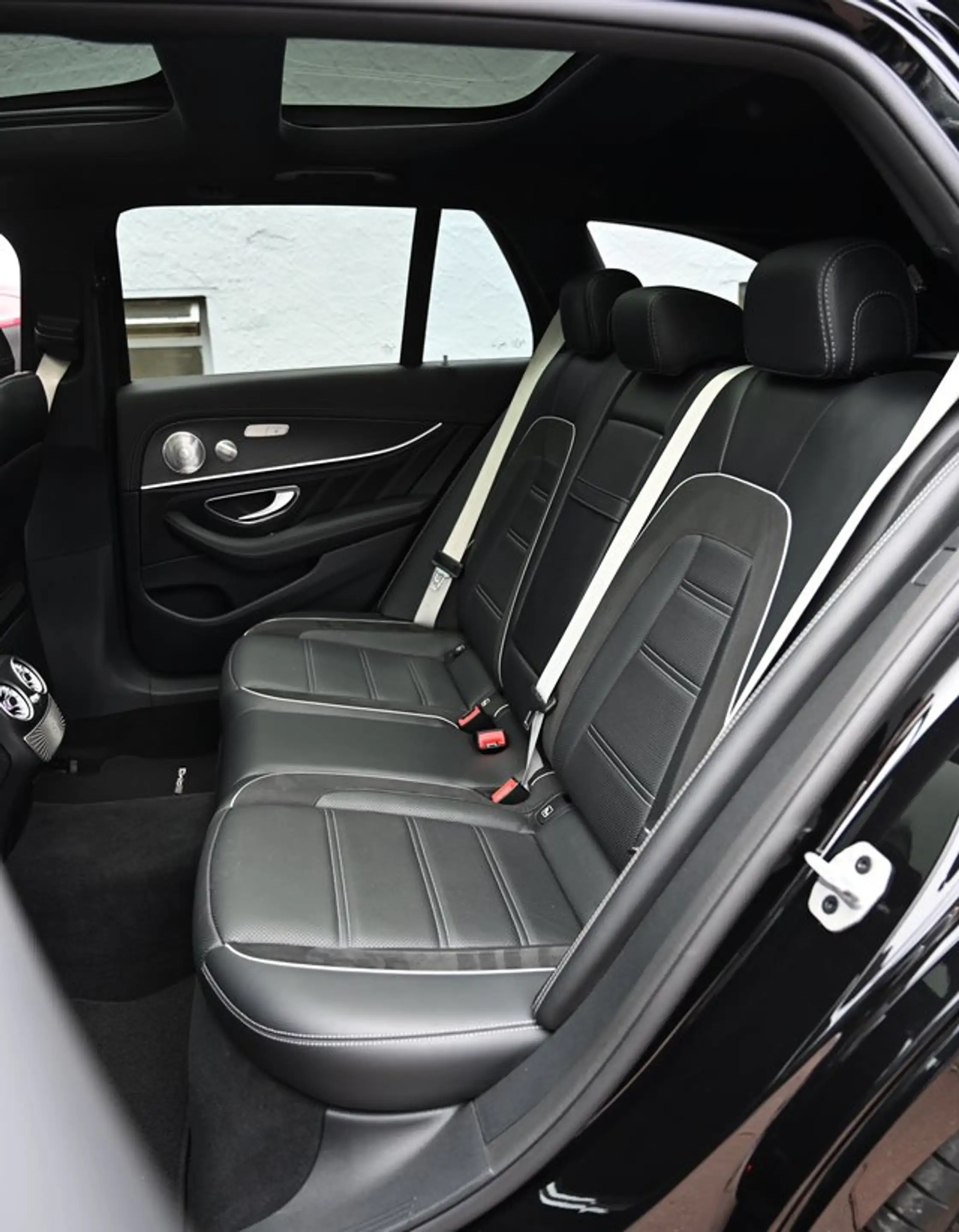 Mercedes-Benz E 63 AMG E 63 S AMG 4M+ 612Ps MB100*PANO*LUFT*360°*BURMES — photo 9