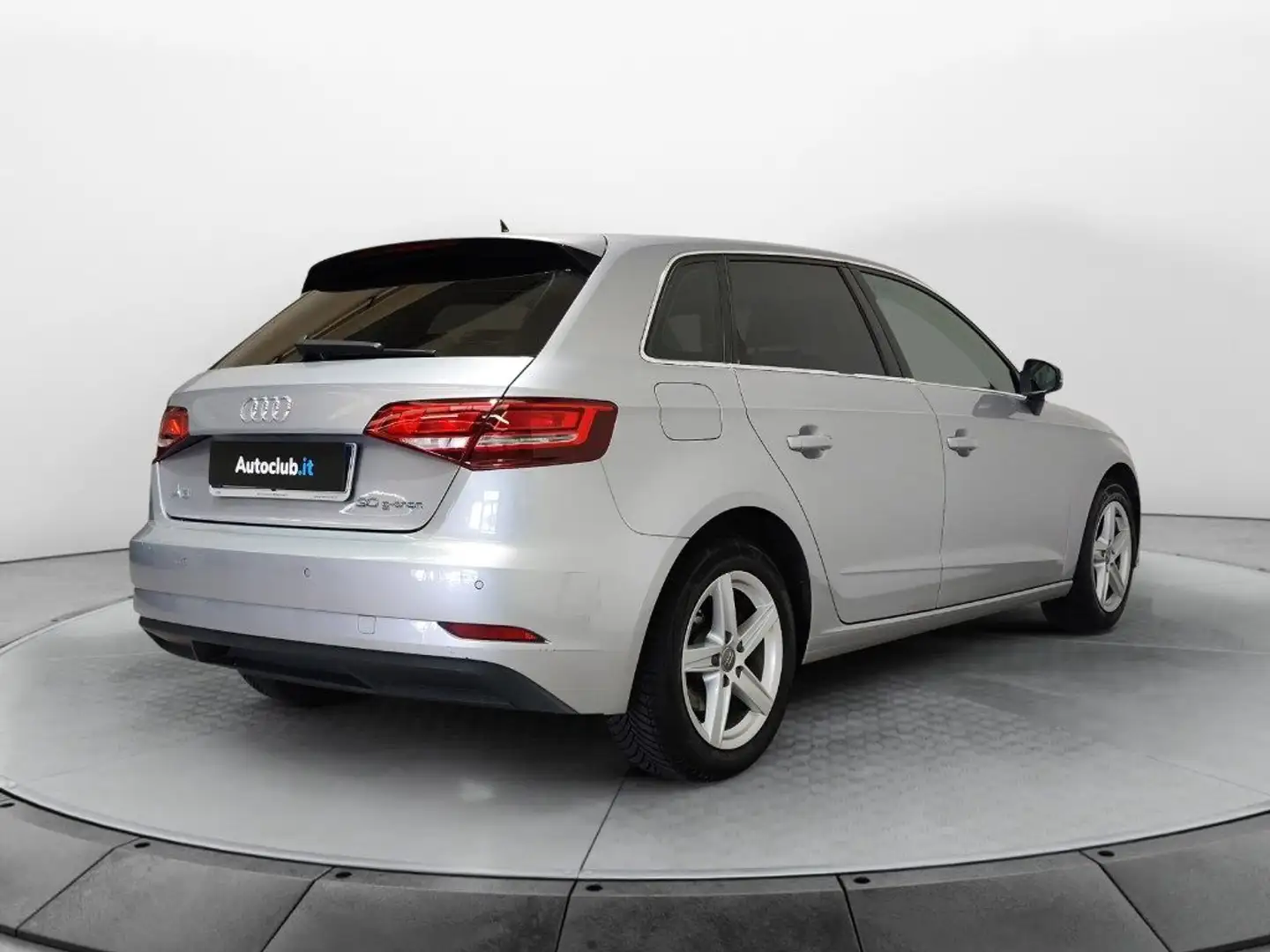Audi A3 Sportback 30 g-tron Business 131cv Argento - 2