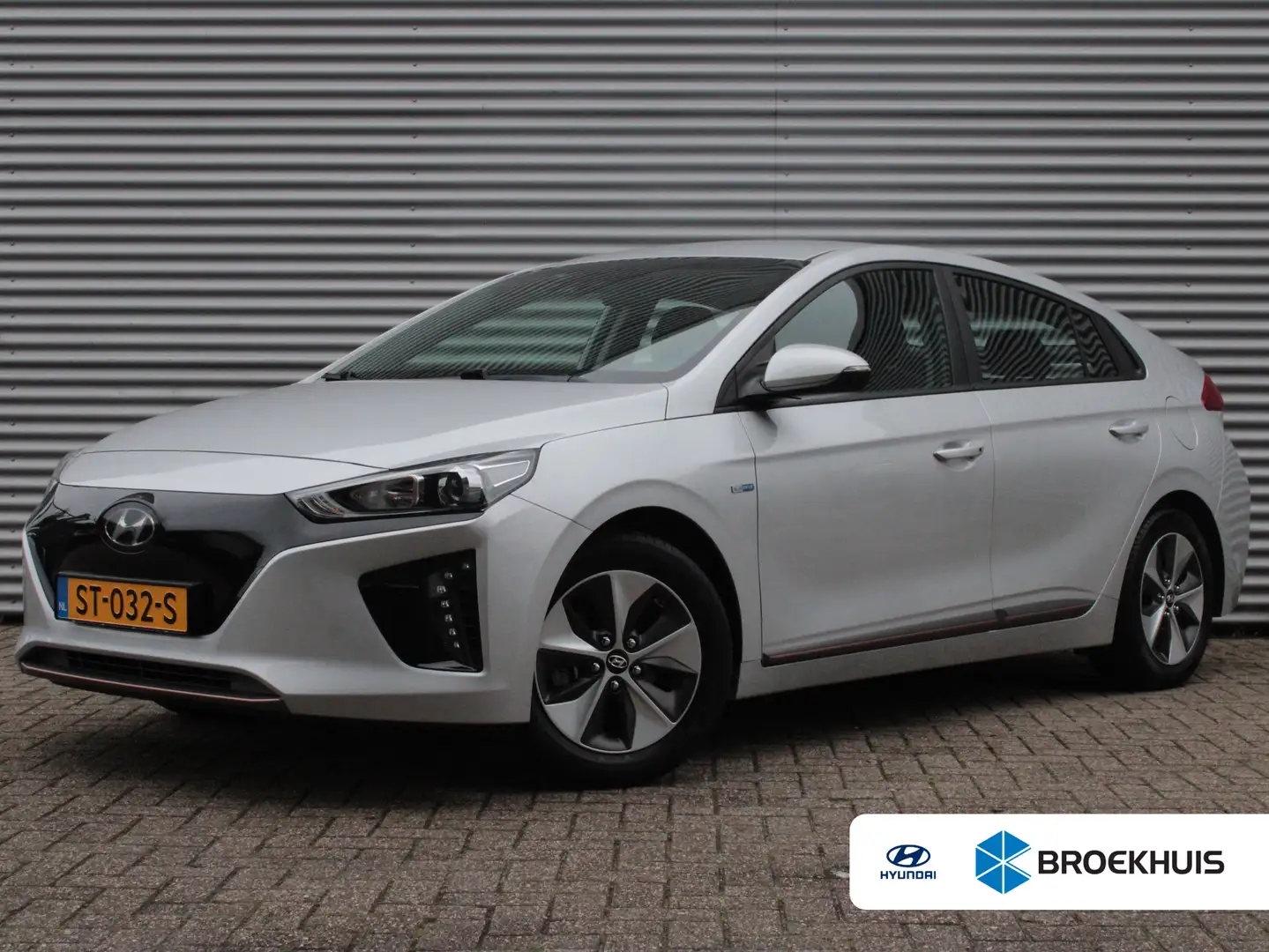 Hyundai IONIQ Comfort EV | Achteruitrijcamera | Airco (automatis Grijs - 1