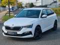 Skoda Scala Tour*Temp*CarPlay*SHZ*PDC*Kamera* Weiß - thumbnail 1