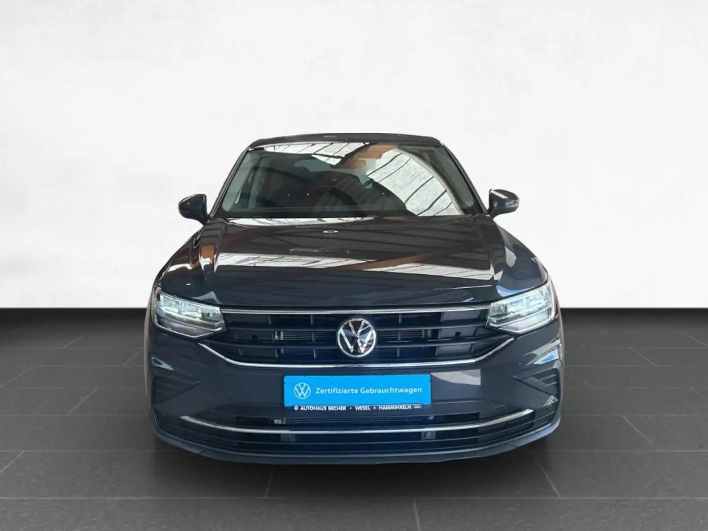 Volkswagen Tiguan 1.5 TSI 6-Gang /Navi/LED/PDC/Sitzhz/ACC Grey - 2