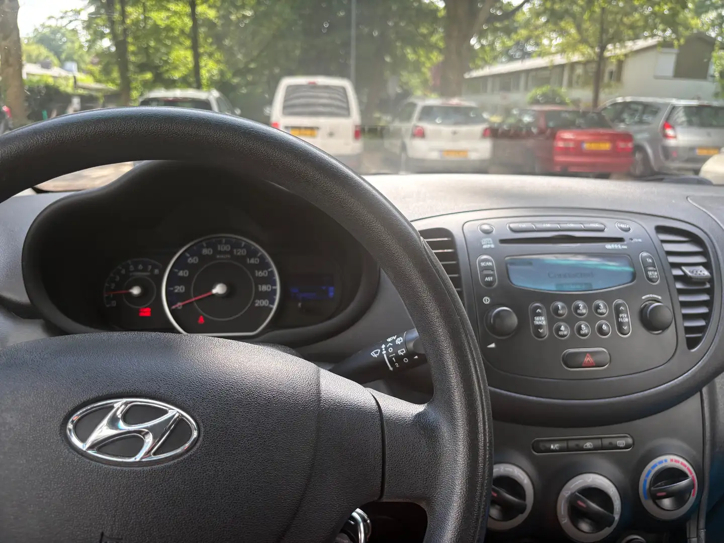 Hyundai i10 i10 1.1 Gri - 2