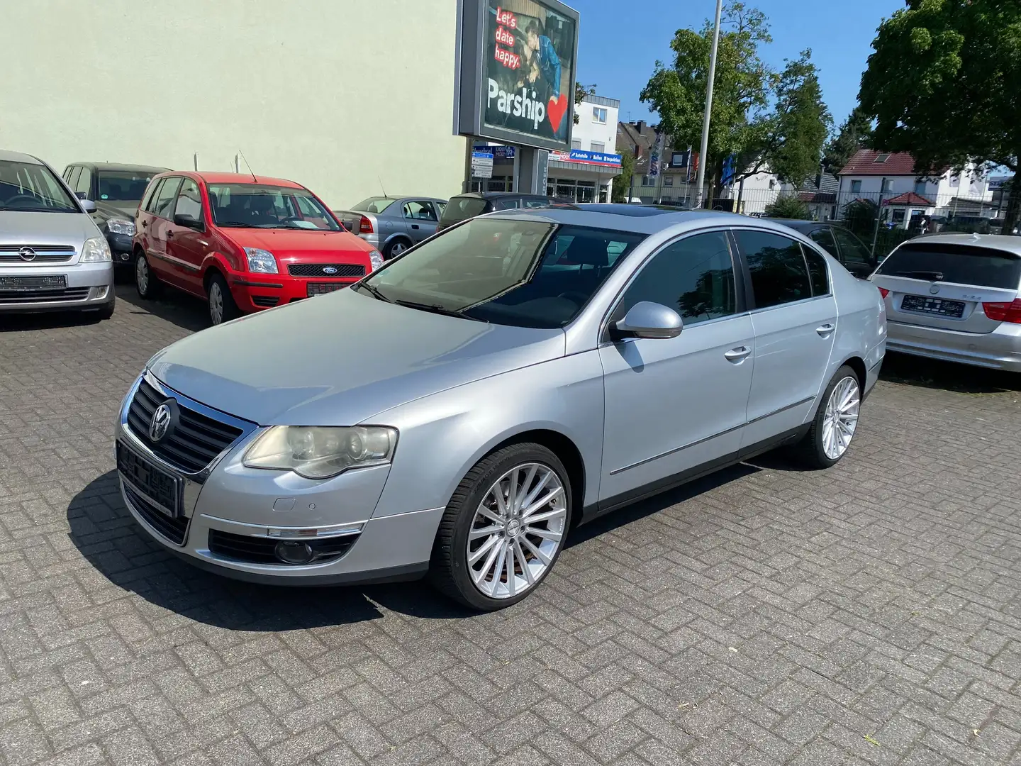 Volkswagen Passat 1.8 TSI Automatik, Xenon, Navi, Tempomat, ESHD. Silber - 1