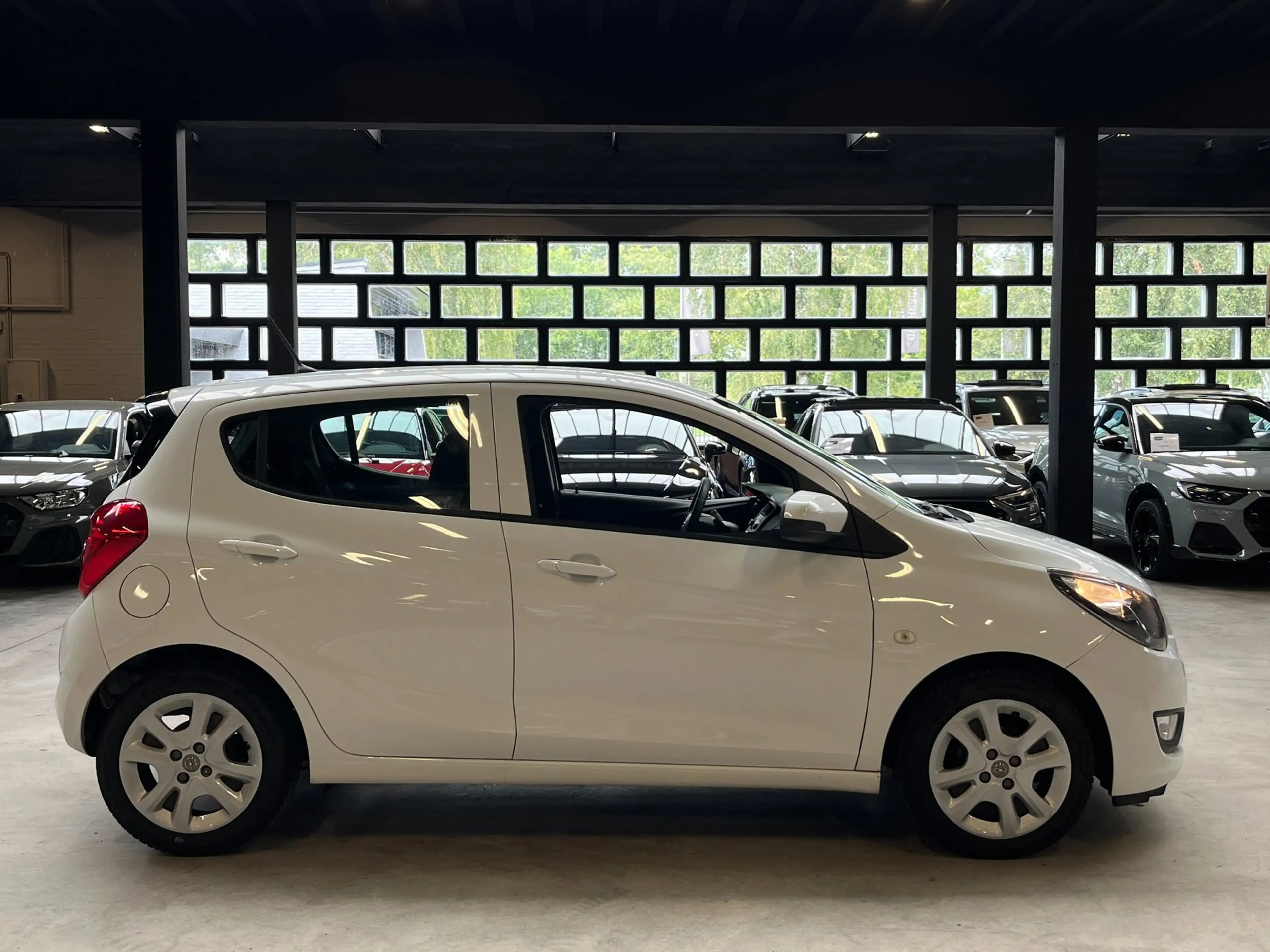 Opel Karl 1.0 ecoFLEX Edition — photo 6