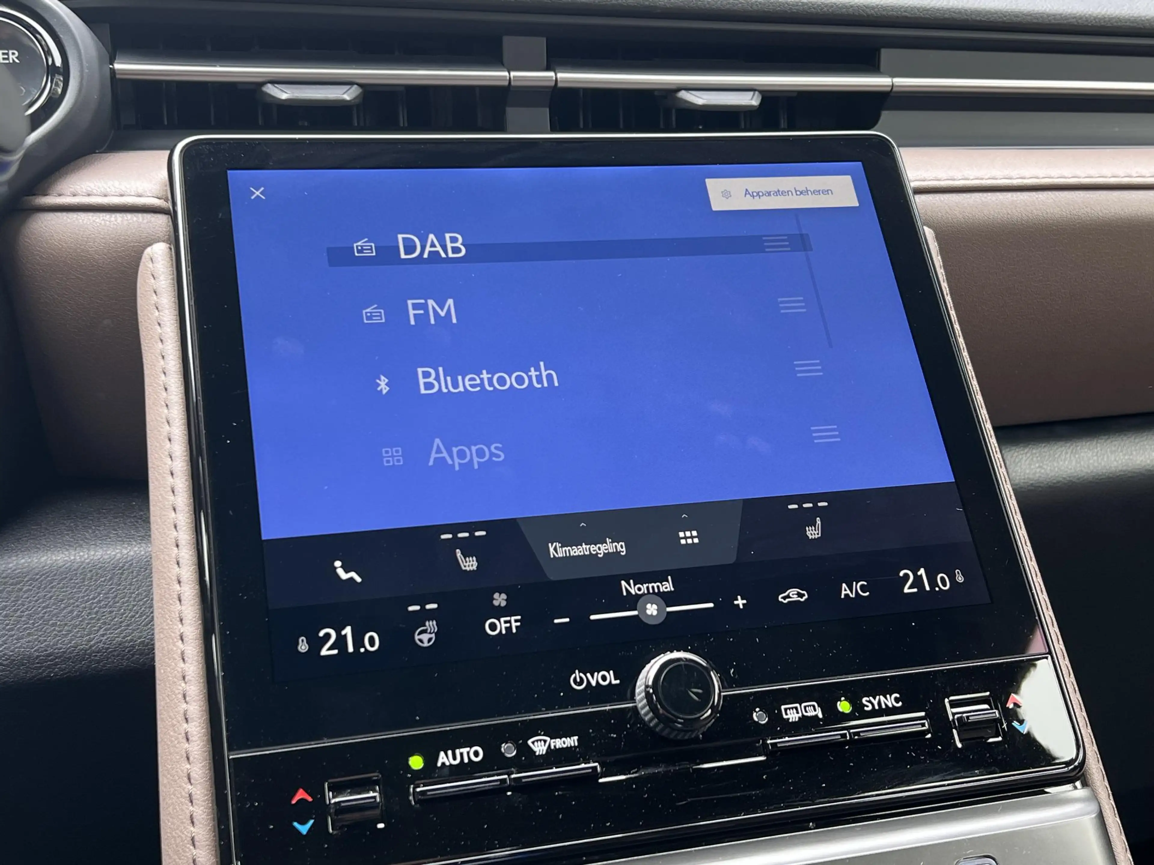 Lexus LBX 1.5 Hybrid Elegant | Leer, Dodehoekherkenning, Par — photo 31