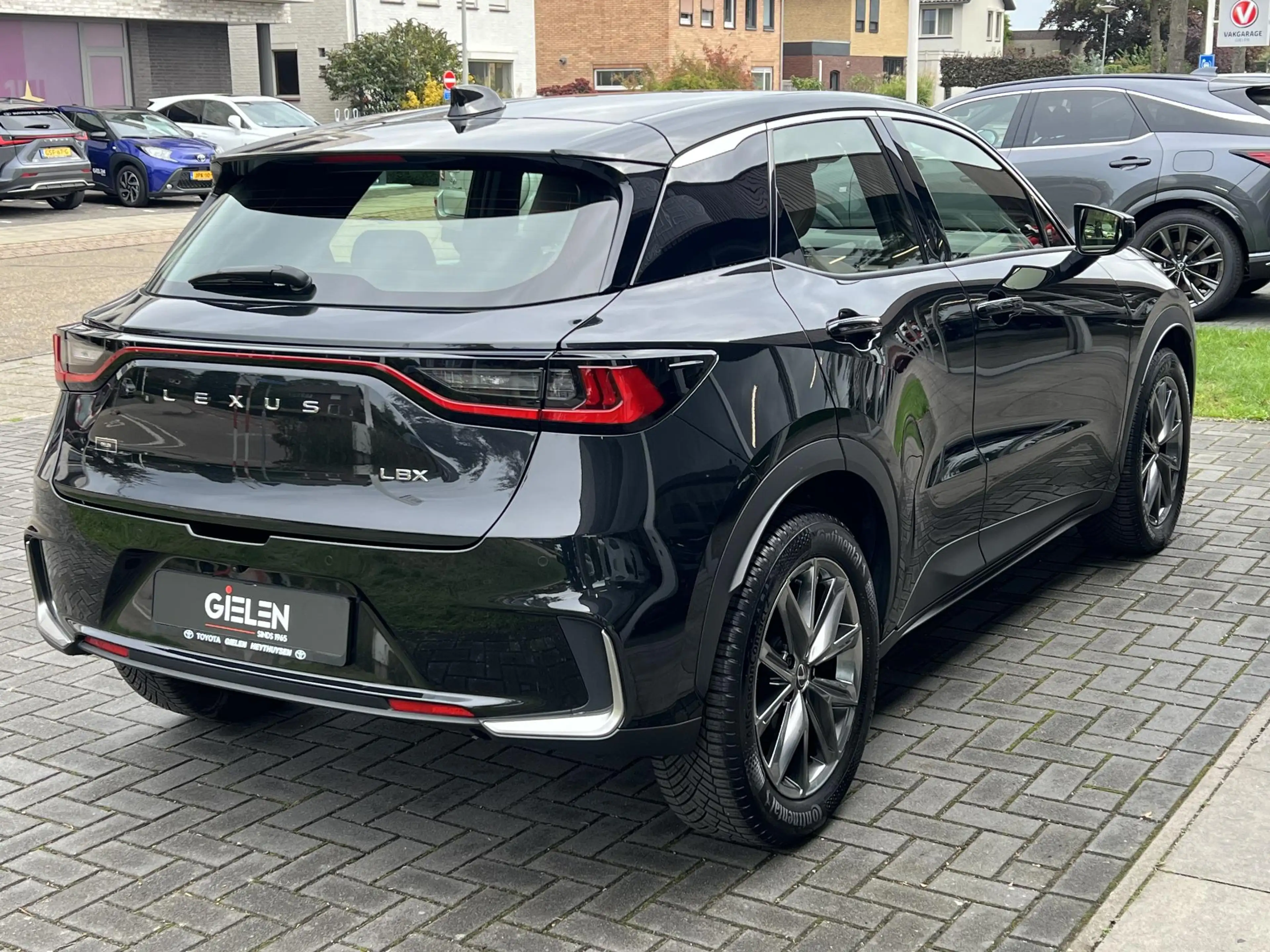 Lexus LBX 1.5 Hybrid Elegant | Leer, Dodehoekherkenning, Par — photo 3