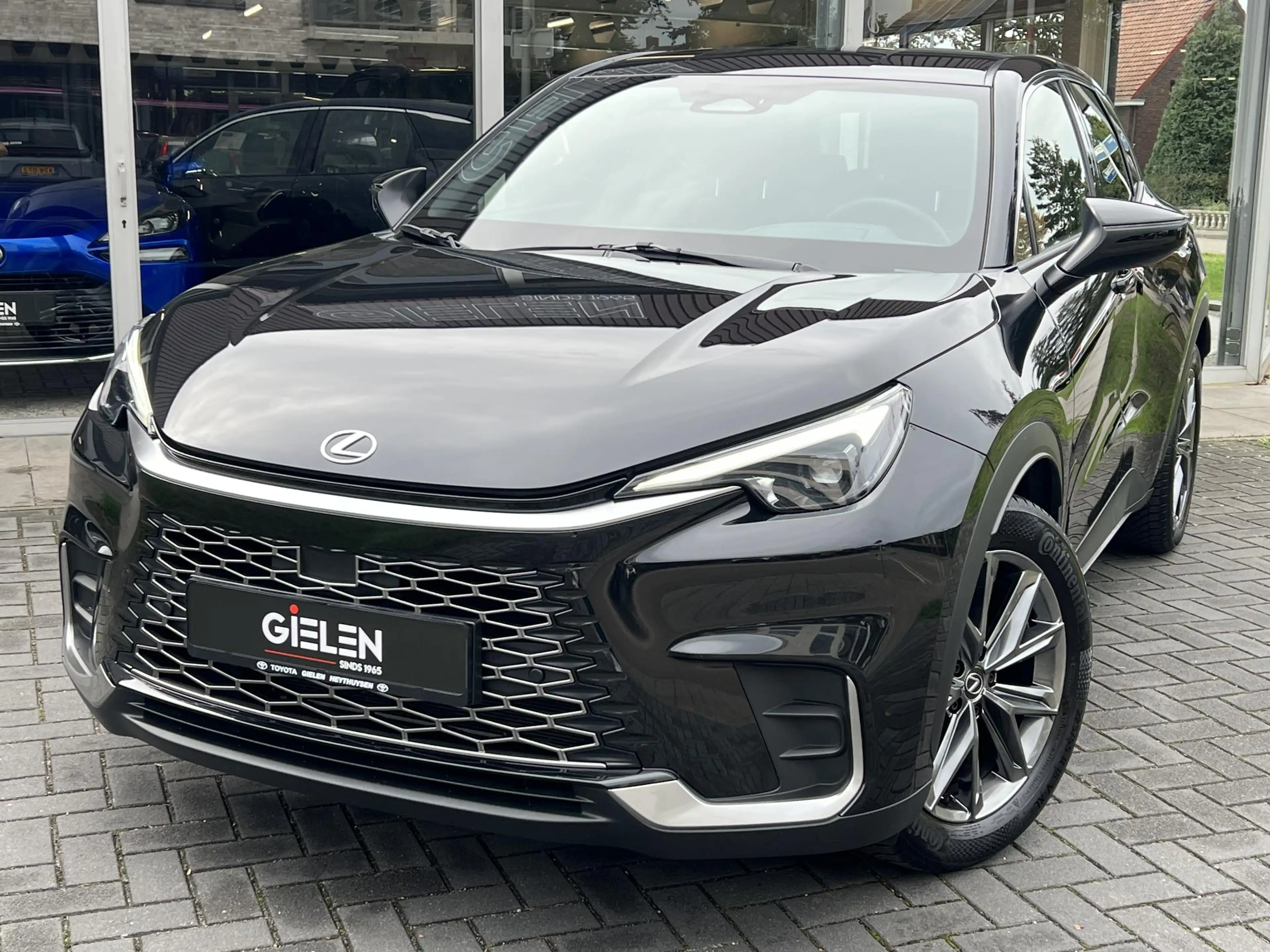 Lexus LBX 1.5 Hybrid Elegant | Leer, Dodehoekherkenning, Par — photo 35
