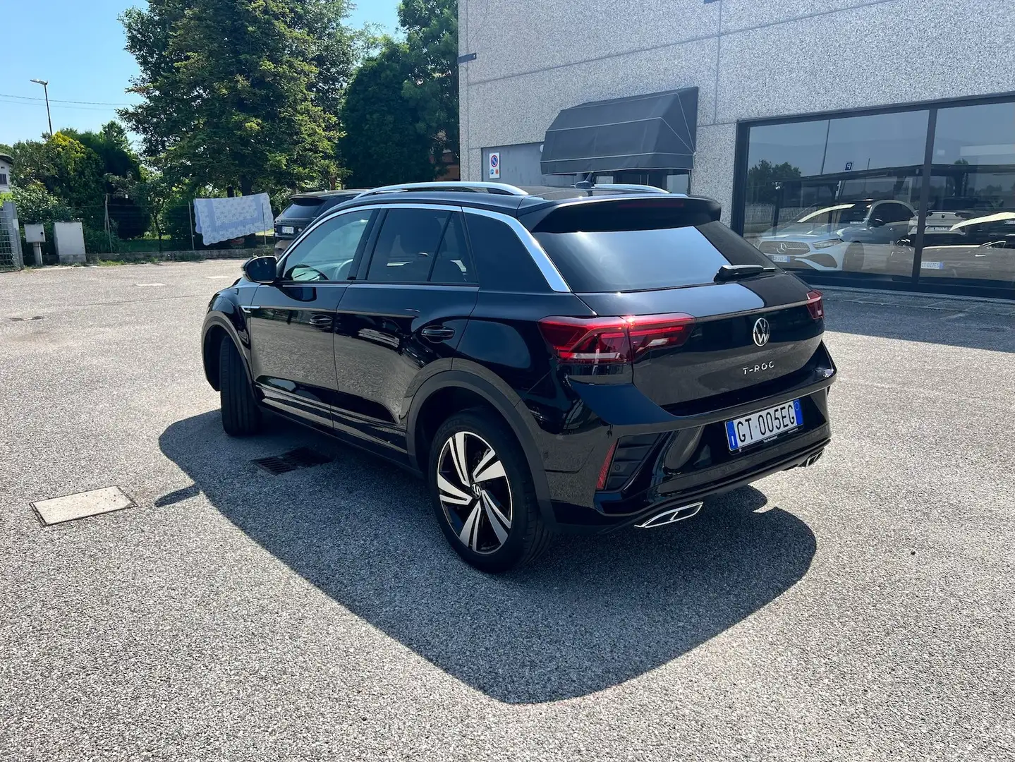 Volkswagen T-Roc 2.0 tdi R-Line 115cv , Fari IQ.Light , Perfetta Nero - 2