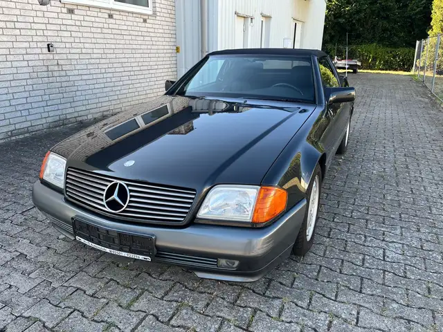 Mercedes-Benz SL 300 / 2 Hand/ Leder/ Sitzheizung/ Hard-Top