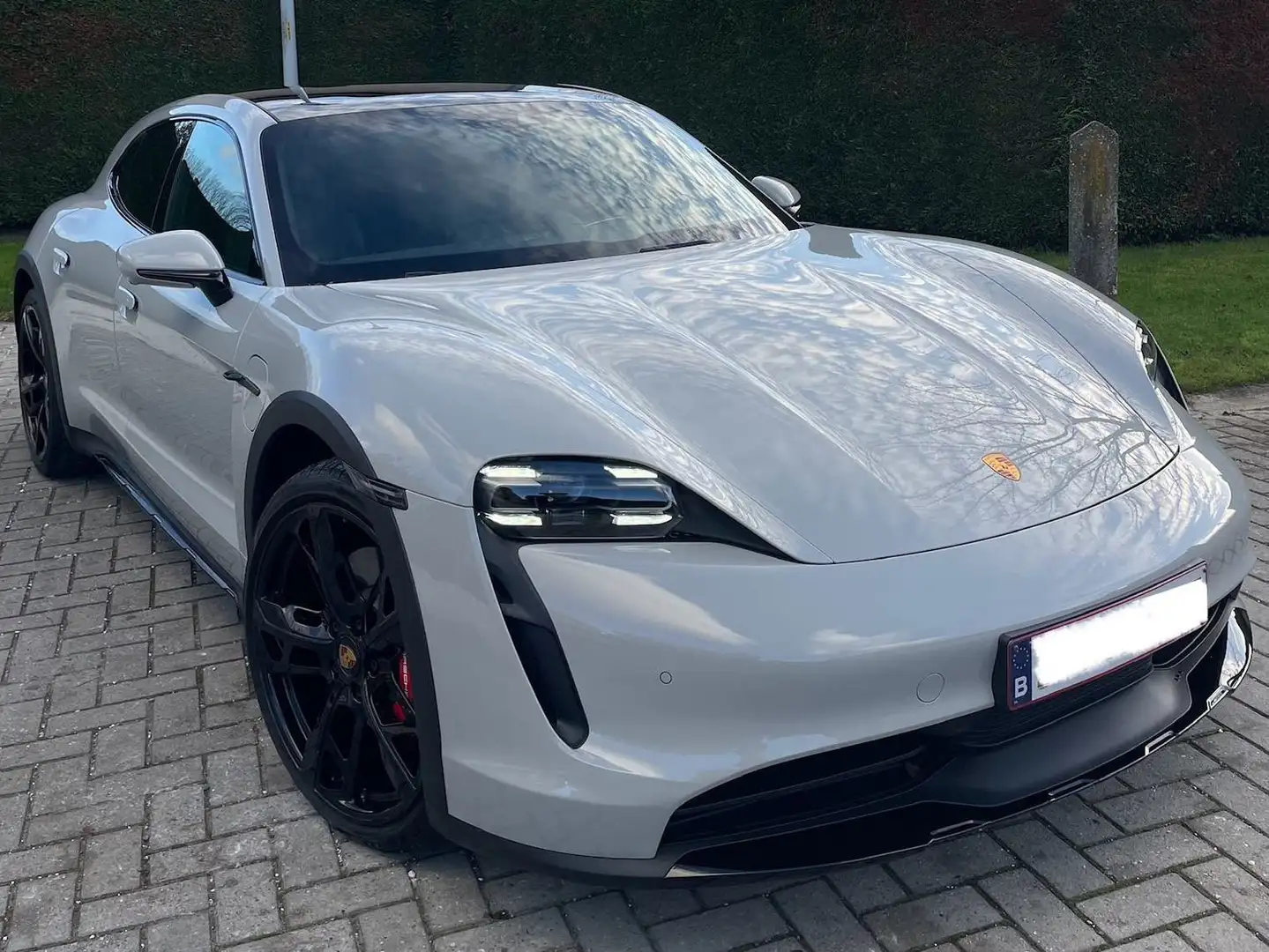 Porsche Taycan Taycan 4 Cross Turismo Grijs - 1