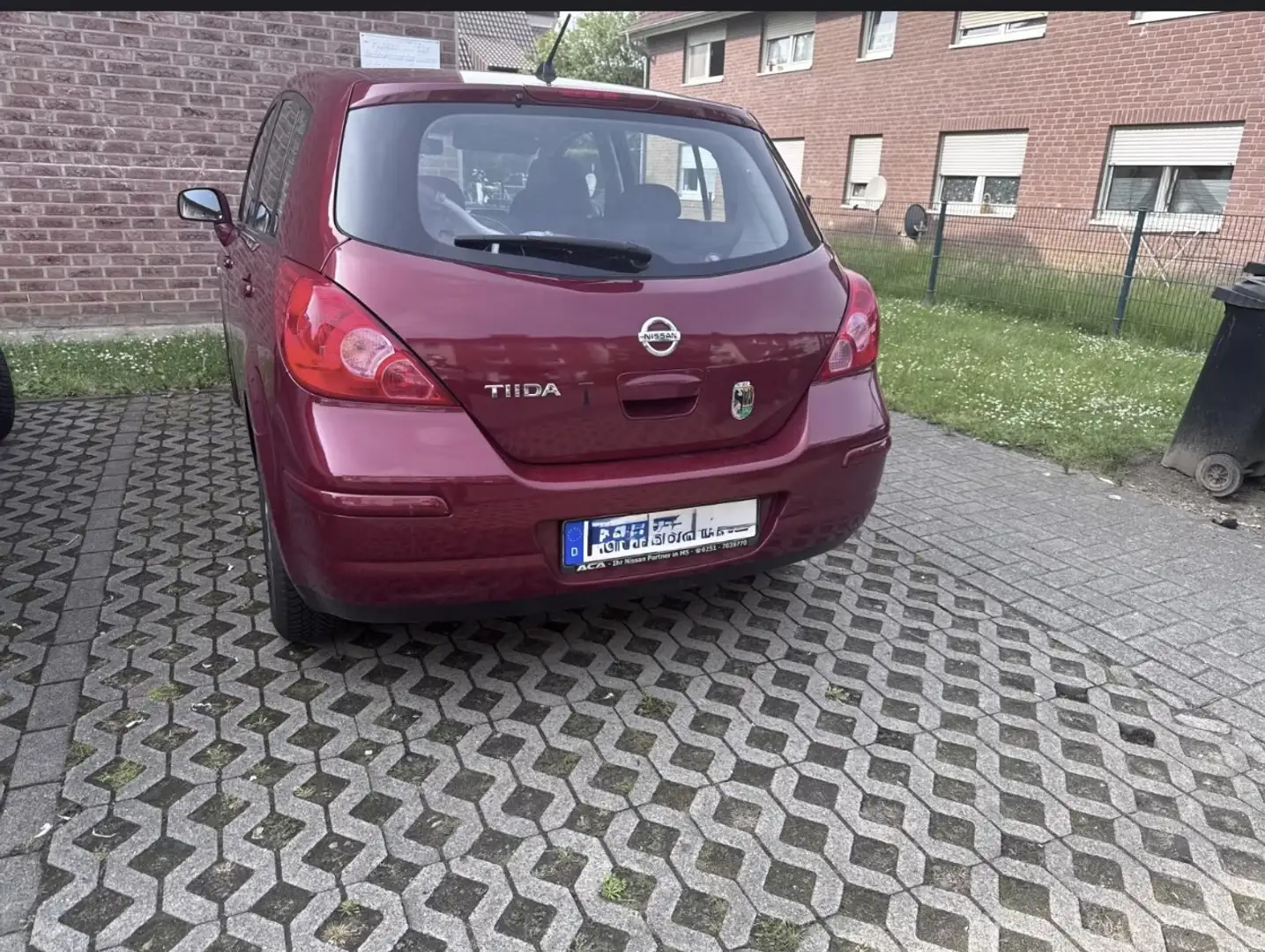 Nissan Tiida 1.6 acenta - 2