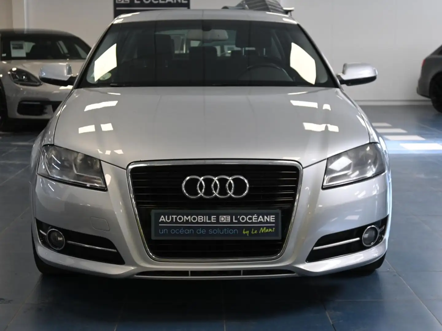 Audi A3 2.0 TDI 170 DPF Ambition Gris - 2