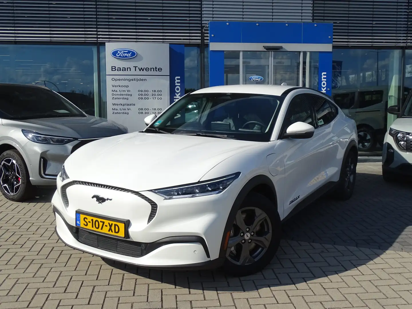 Ford Mustang Mach-E Extended RWD 98 kWh | blis | adaptieve cruise | sy Wit - 2