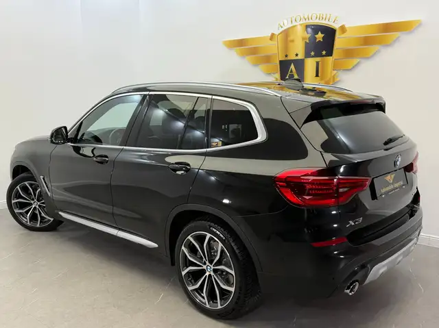 BMW X3 view 3