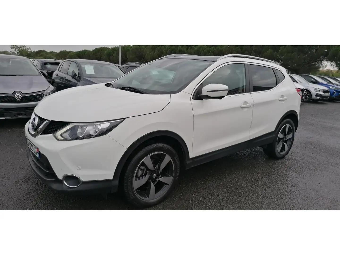 Nissan Qashqai 1.5 dCi 110 Connect Edition +ATTELAGE+TOIT PANORAM Blanc - 2