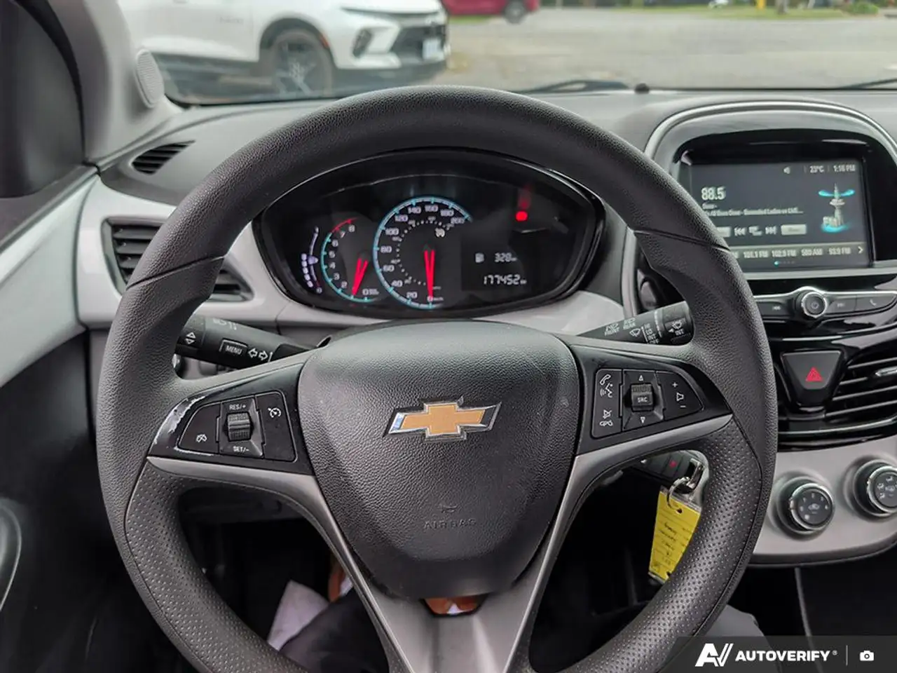 Chevrolet Spark снимка Chevrolet Spark