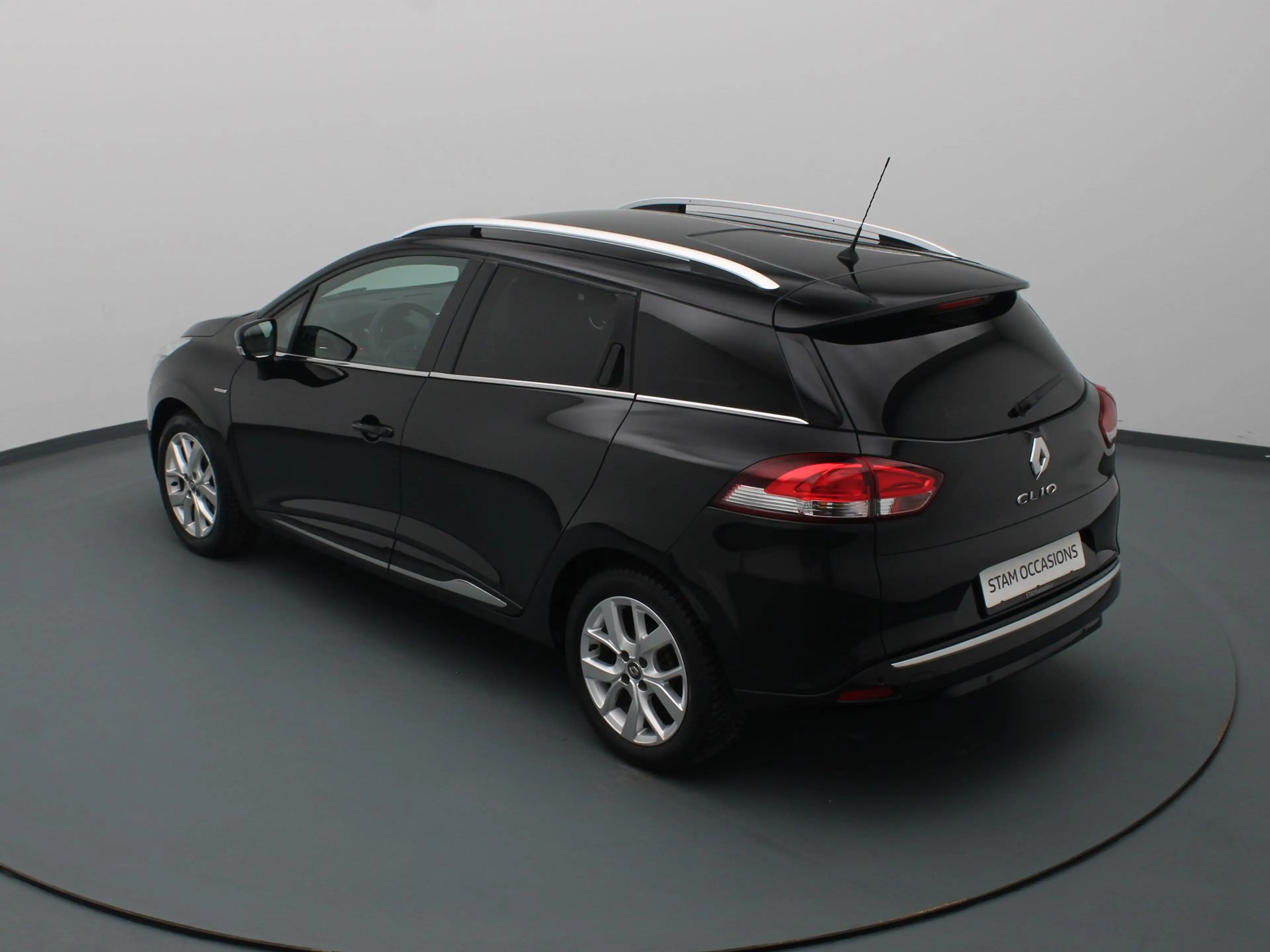 Renault Clio Estate 0.9 TCe Limited — photo 11