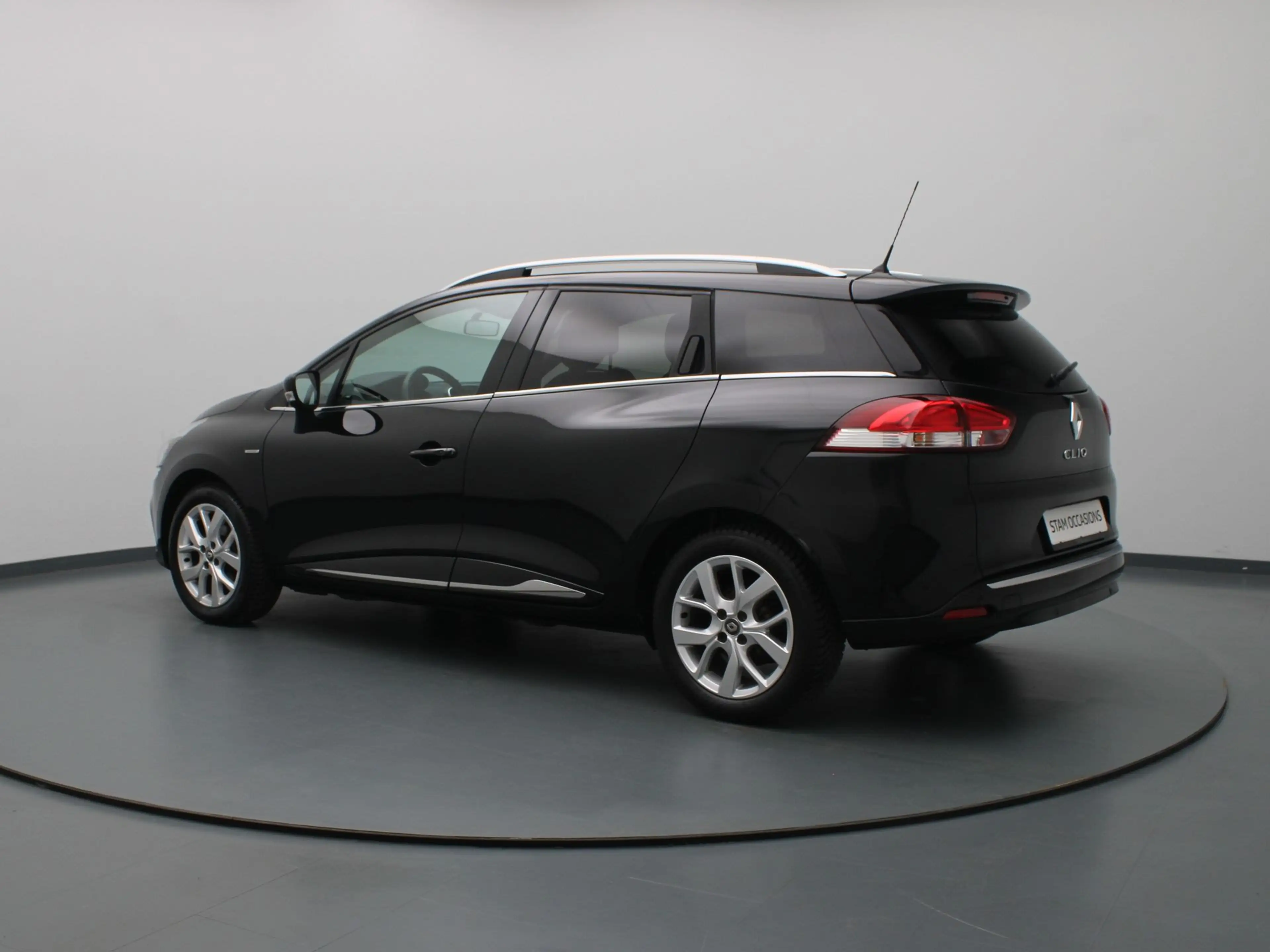Renault Clio Estate 0.9 TCe Limited — photo 2
