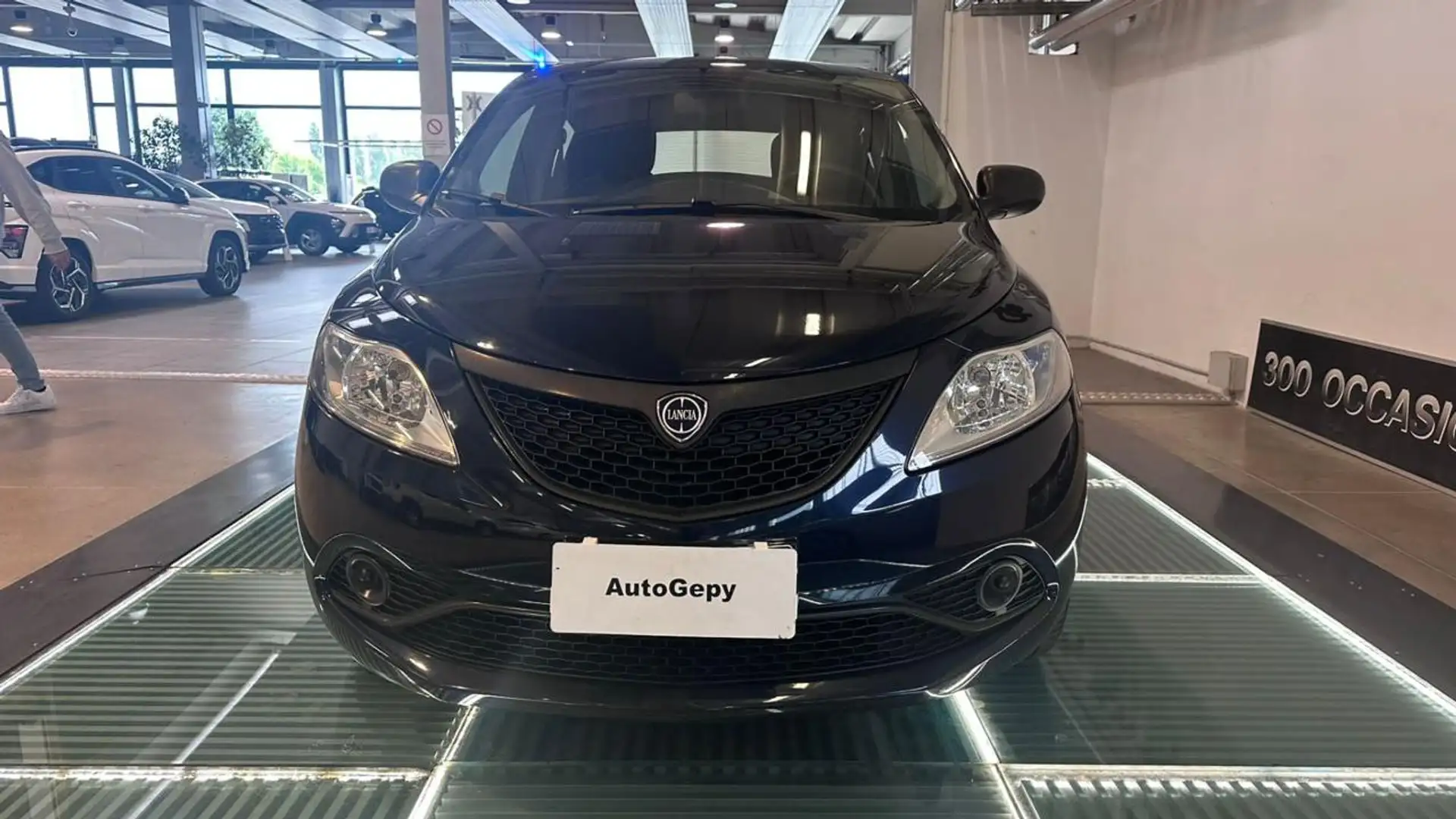 Lancia Ypsilon 1.2 69 CV 5 porte Elefantino Blu"NEOPATENTATI" Синій - 2