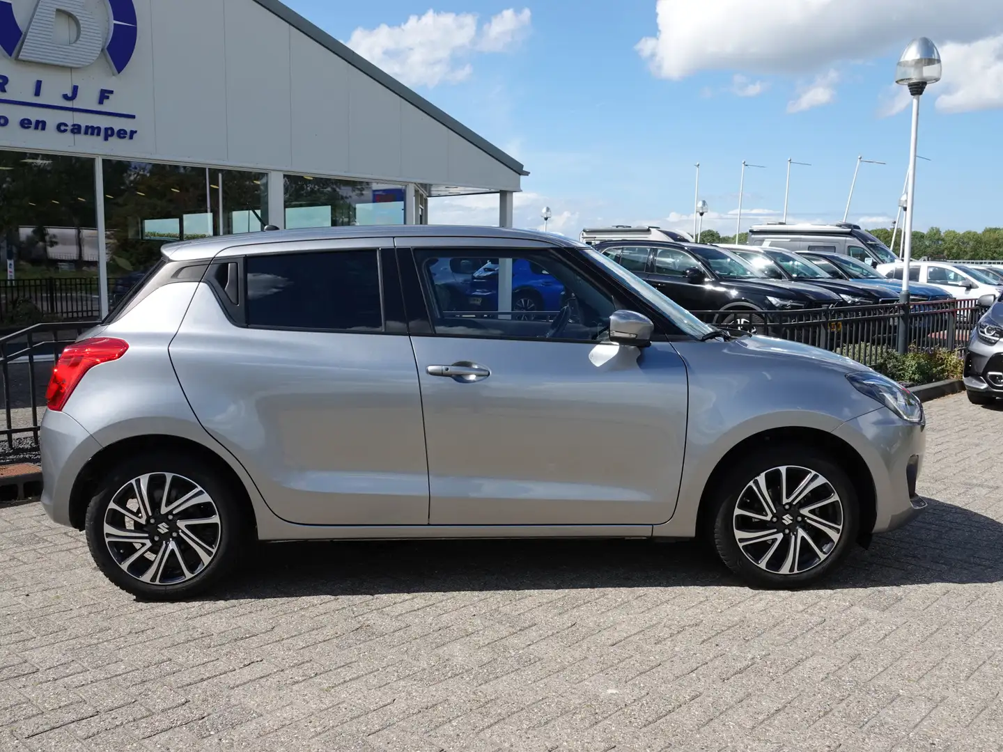 Suzuki Swift 1.2 Style Smart Hybrid ADAPT. CRUISE | LMV | NAVI Grau - 2