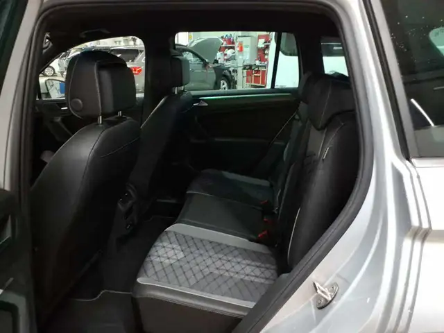 Volkswagen Tiguan view 13