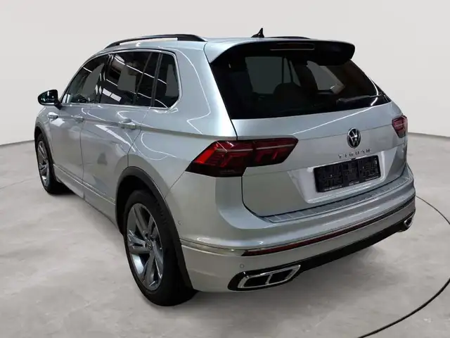 Volkswagen Tiguan view 5